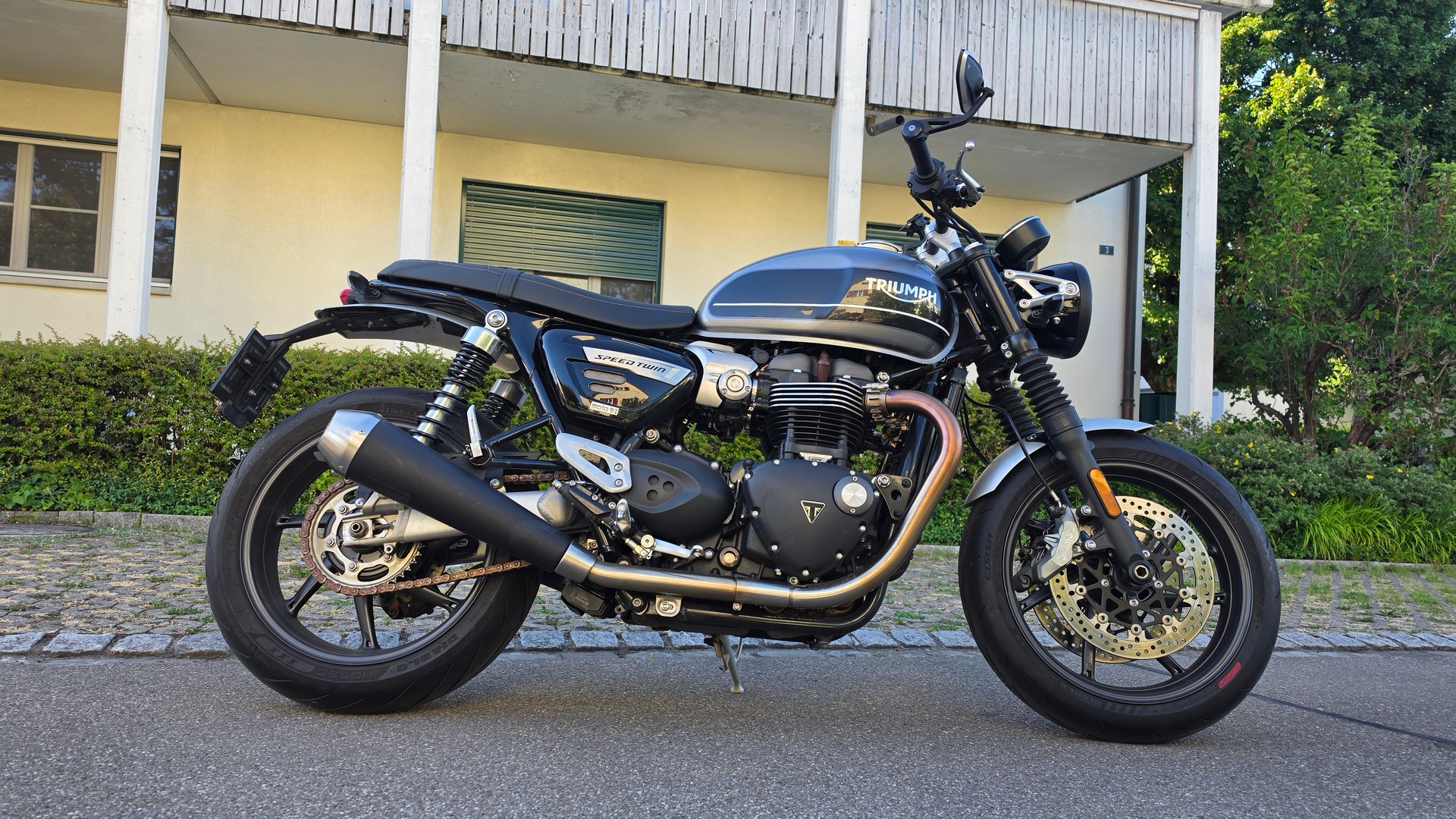 TRIUMPH Speed Twin 1200-image-0