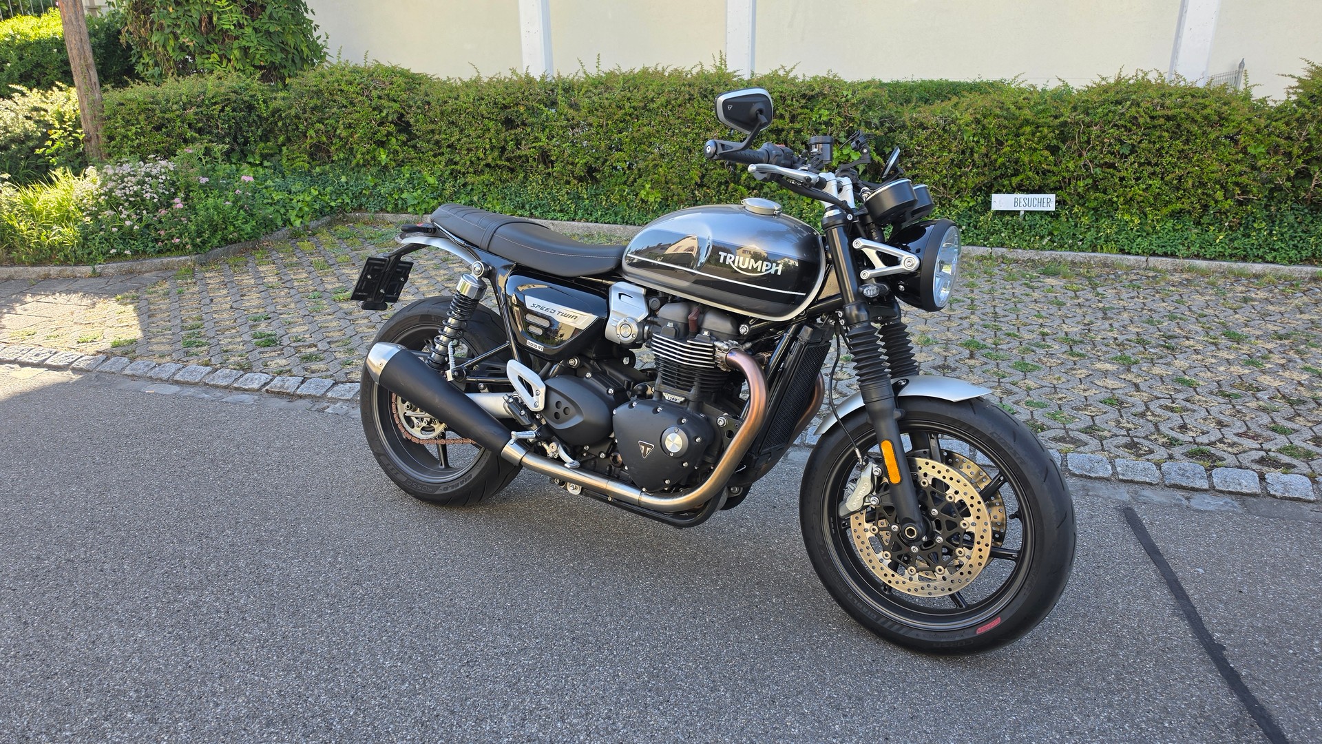 TRIUMPH Speed Twin 1200-image-1