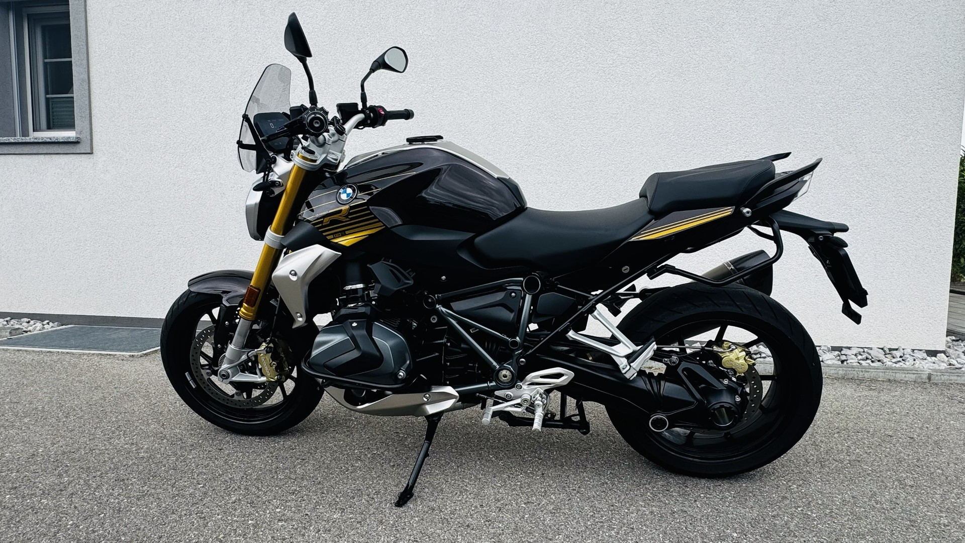 BMW R 1250 R ABS-image-2