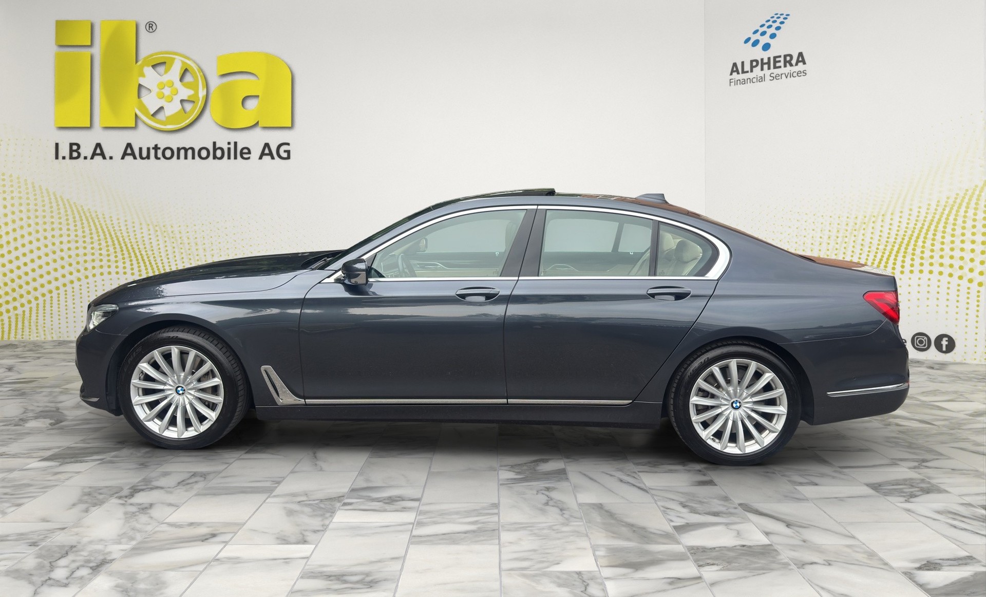BMW 750i xDrive (CH) Swiss Premium-showroom-element-1