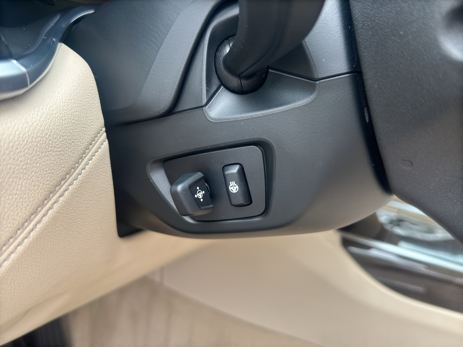 BMW 750i xDrive (CH) Swiss Premium / Neue Bremsen!-image-23