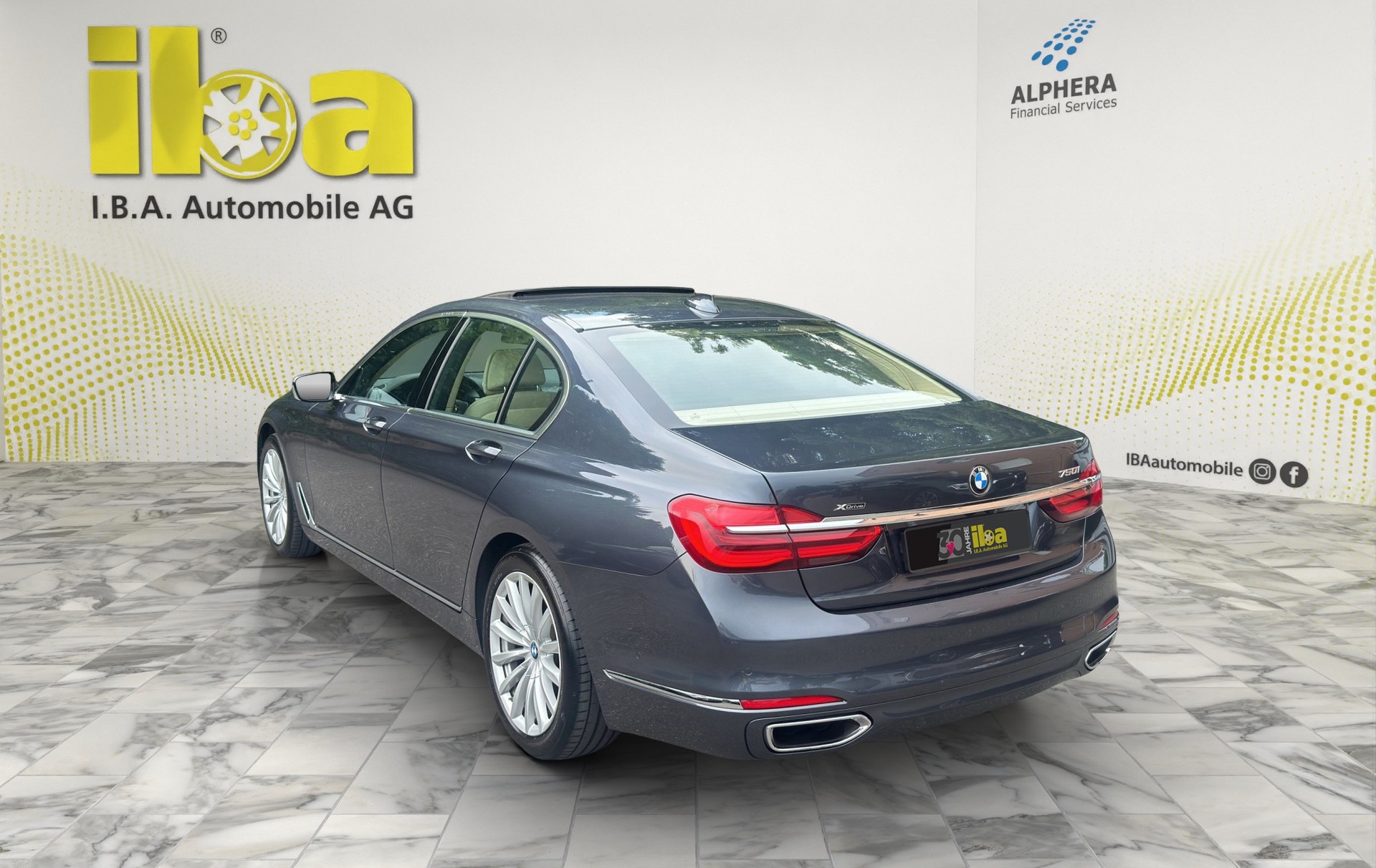 BMW 750i xDrive (CH) Swiss Premium-showroom-element-2
