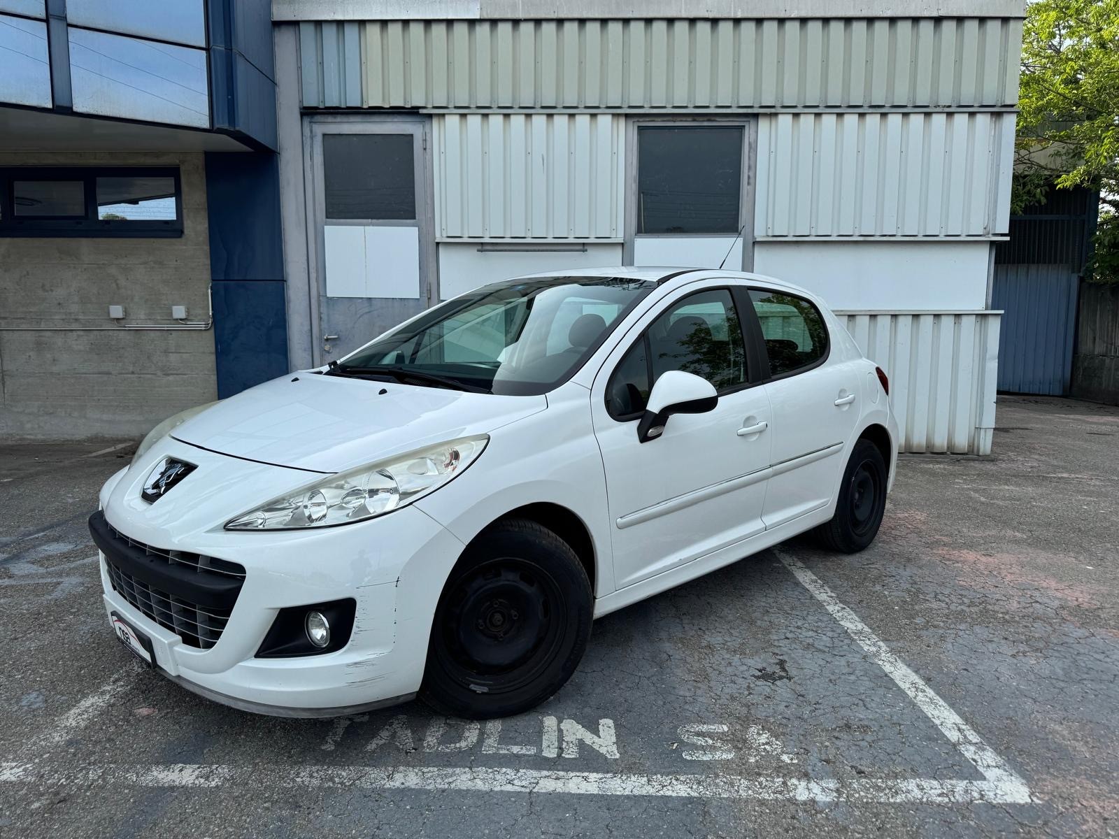 PEUGEOT 207 1.4 16V Active