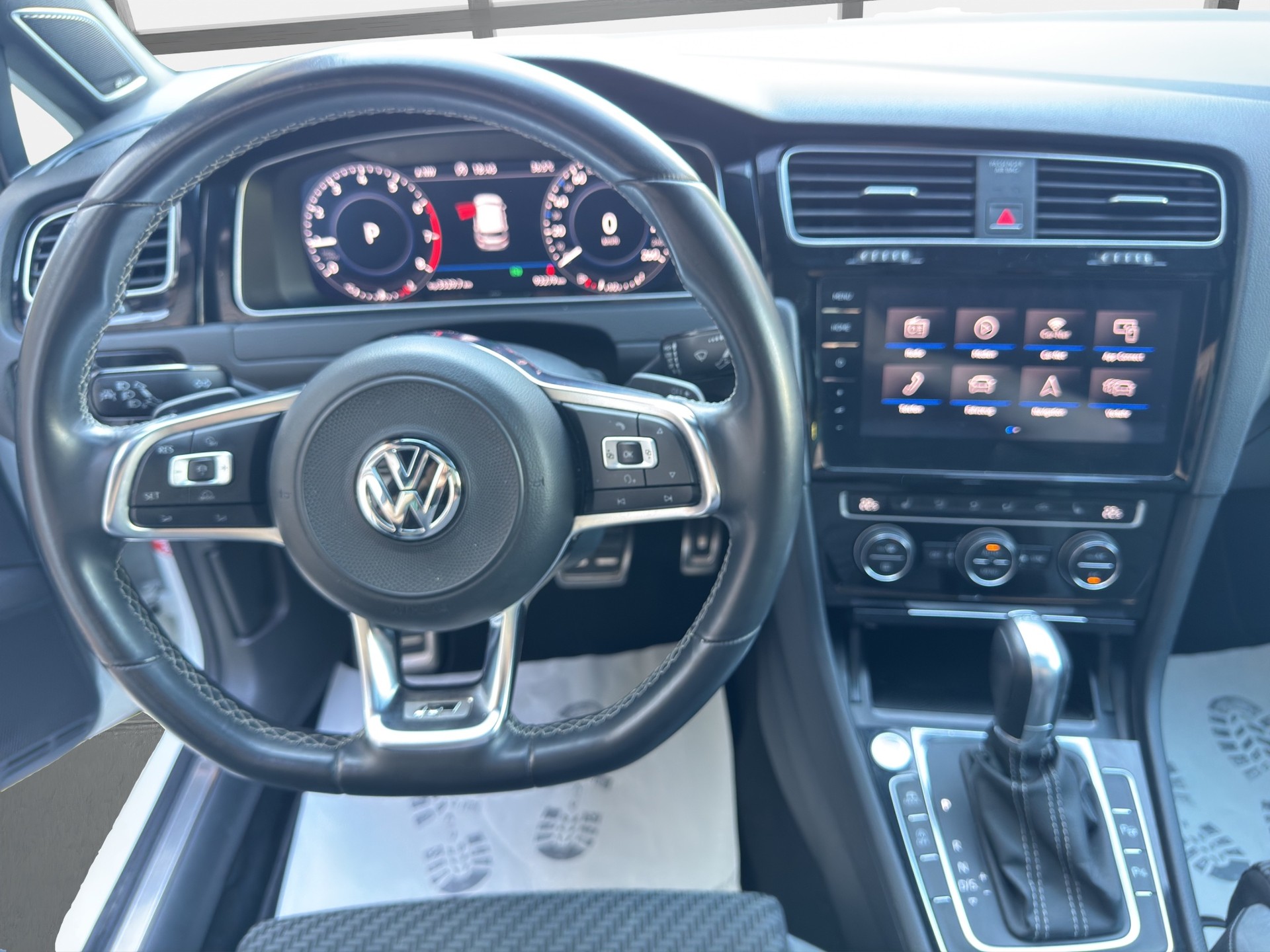 VW Golf 1.5 TSI EVO Highline DSG-image-11