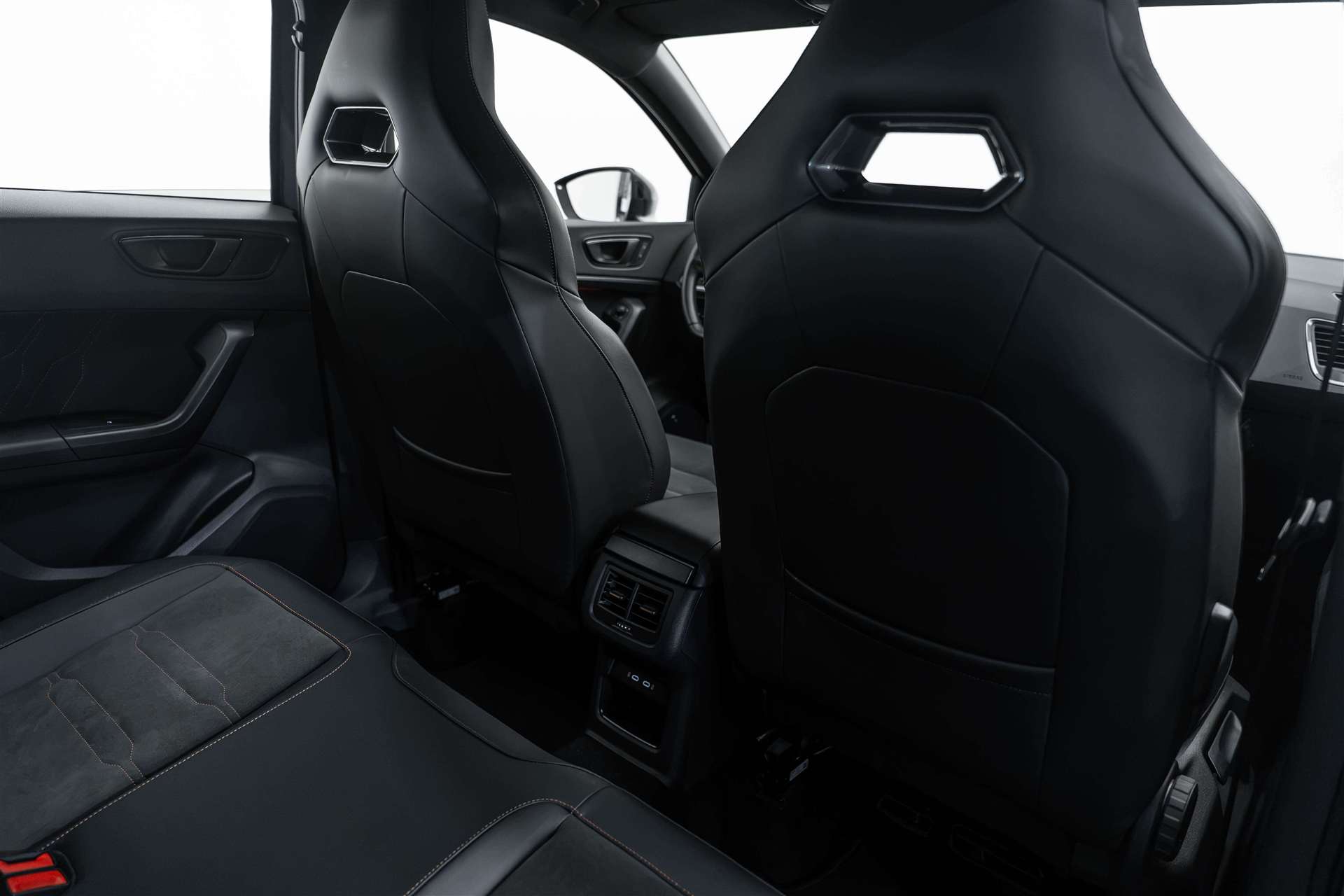 CUPRA Ateca 2.0TSI VZ 4Drive DSG 300PS-image-12