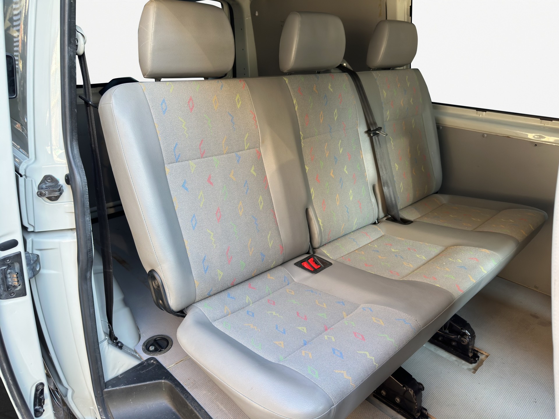 VW T5 2.0 TDI 4Motion-image-15