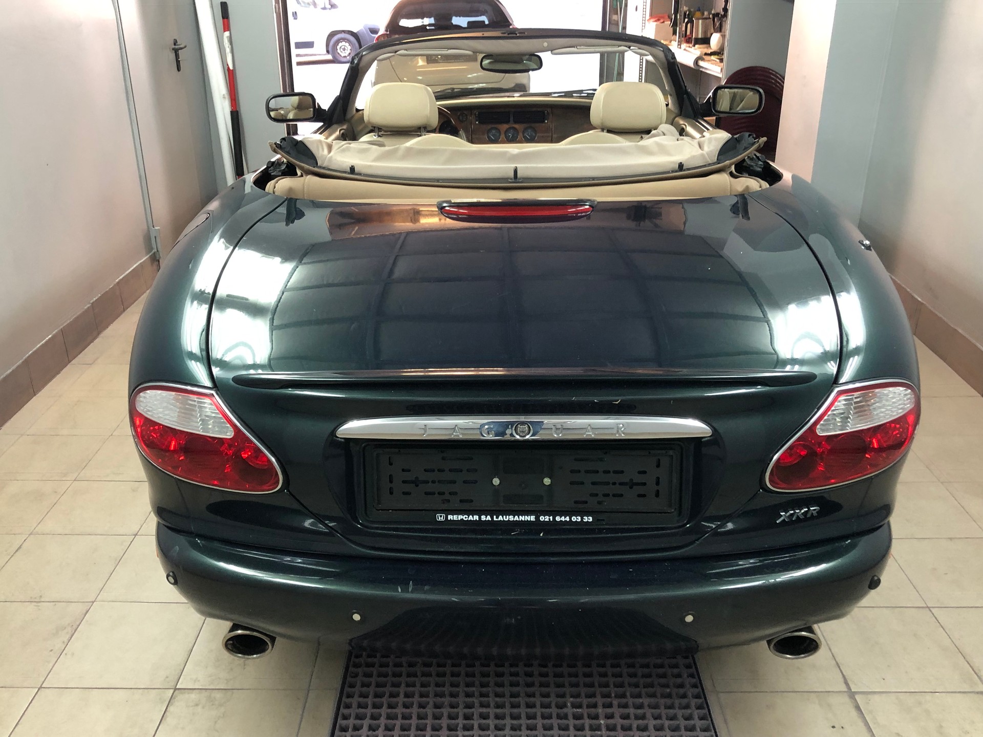 JAGUAR XKR S/C Convertible-image-3