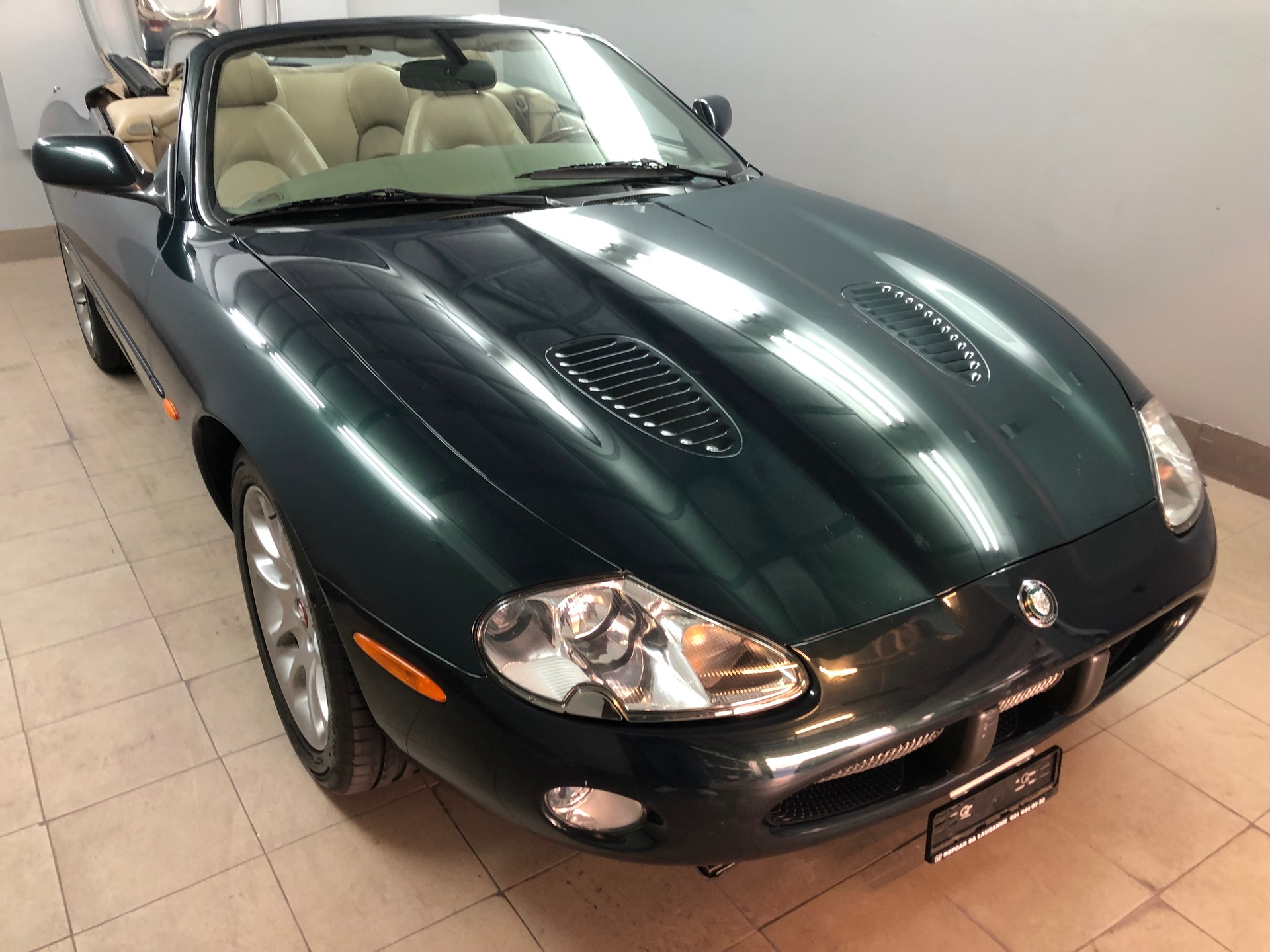 JAGUAR XKR S/C Convertible-image-2
