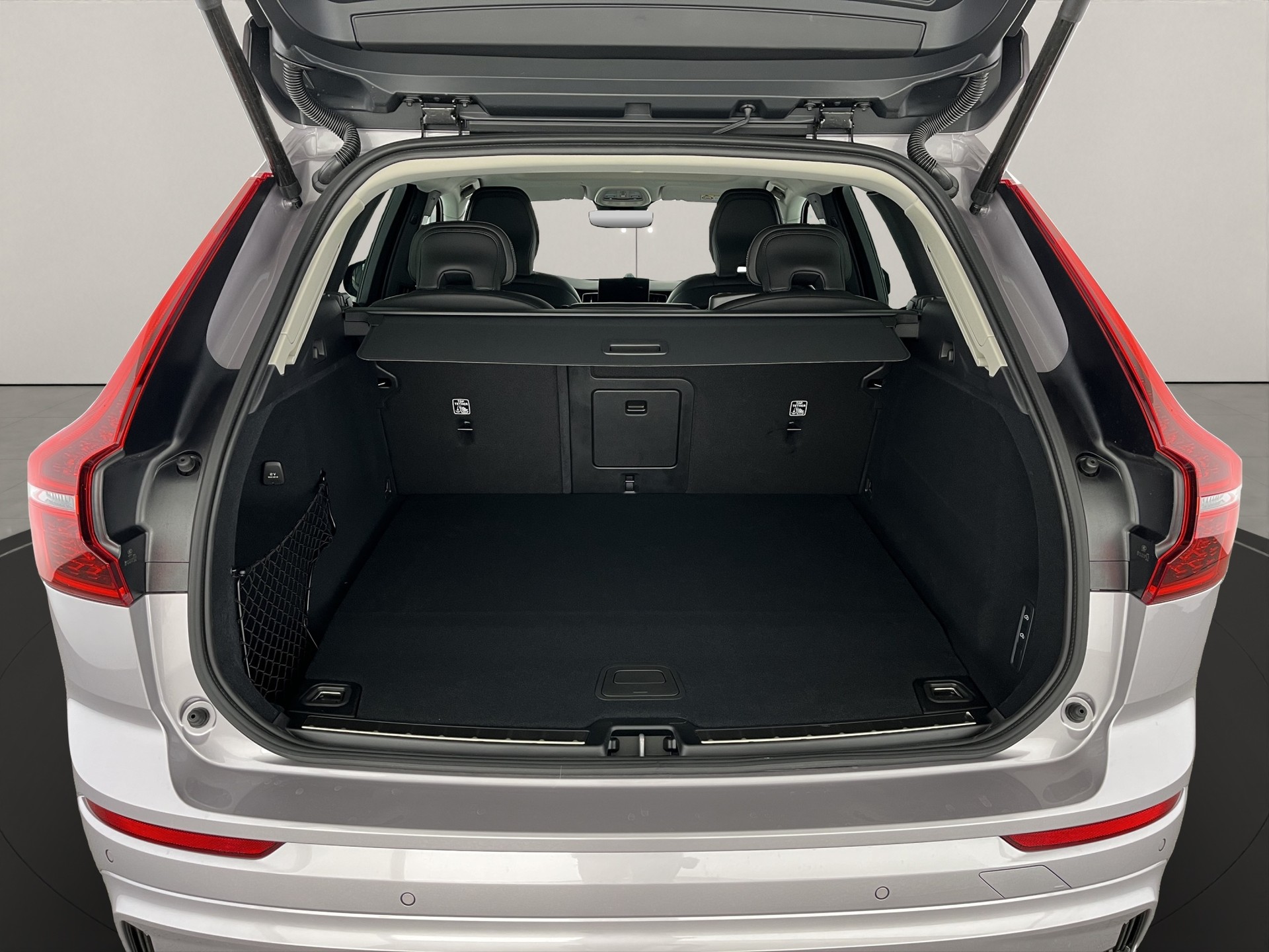 VOLVO XC60 2.0 T8 TE Ultra Dark eAWD-image-5