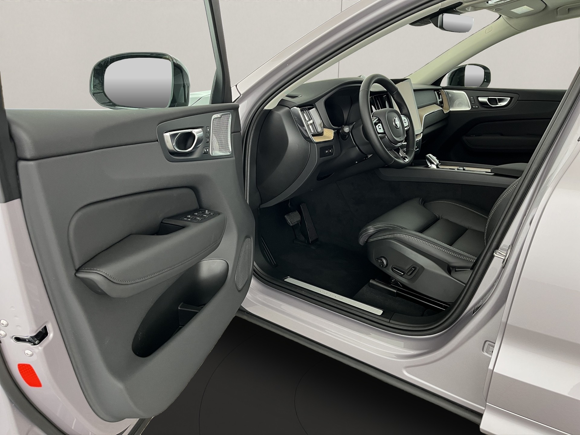 VOLVO XC60 2.0 T8 TE Ultra Dark eAWD-image-8