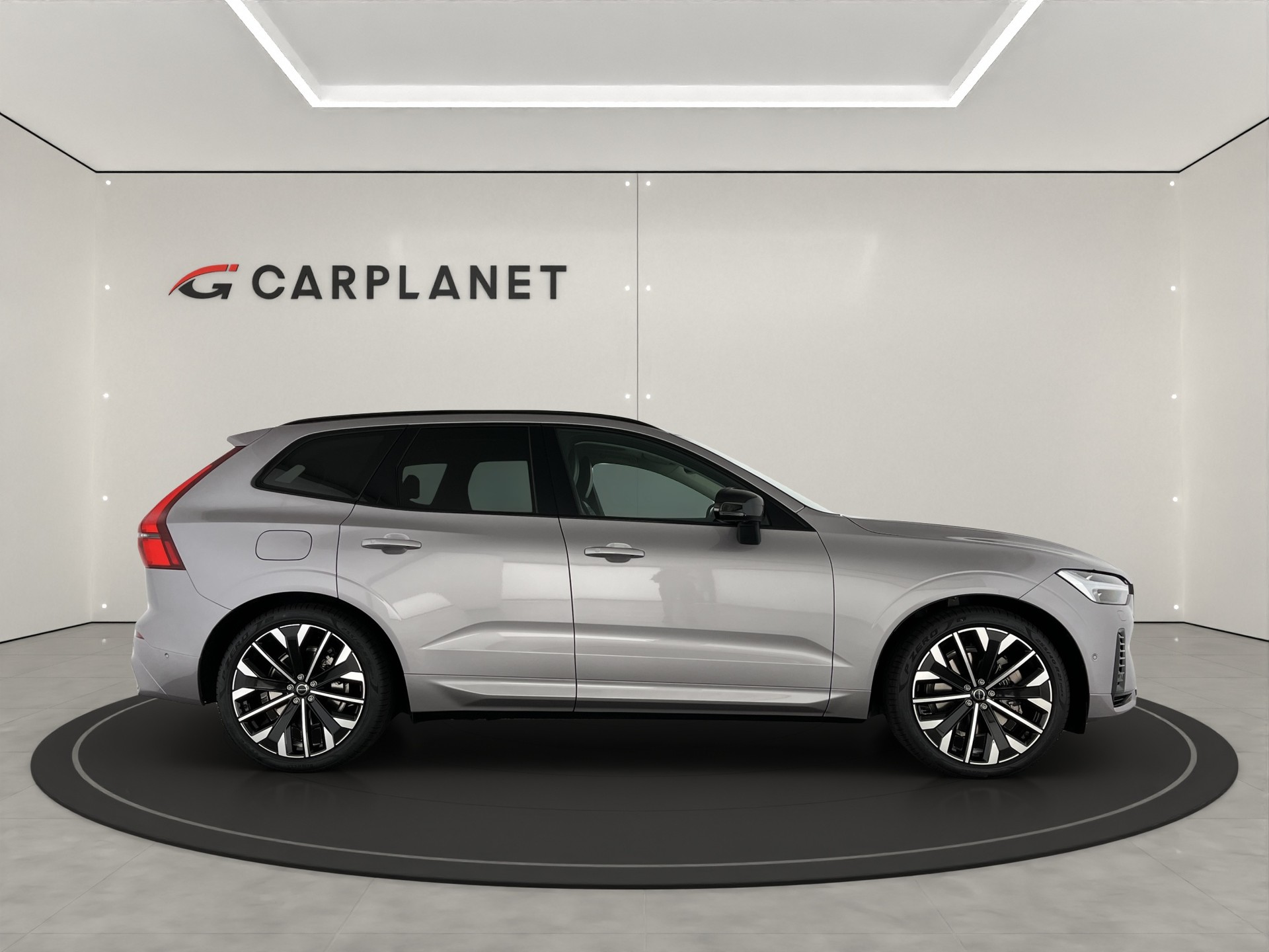 VOLVO XC60 2.0 T8 TE Ultra Dark eAWD-showroom-element-2