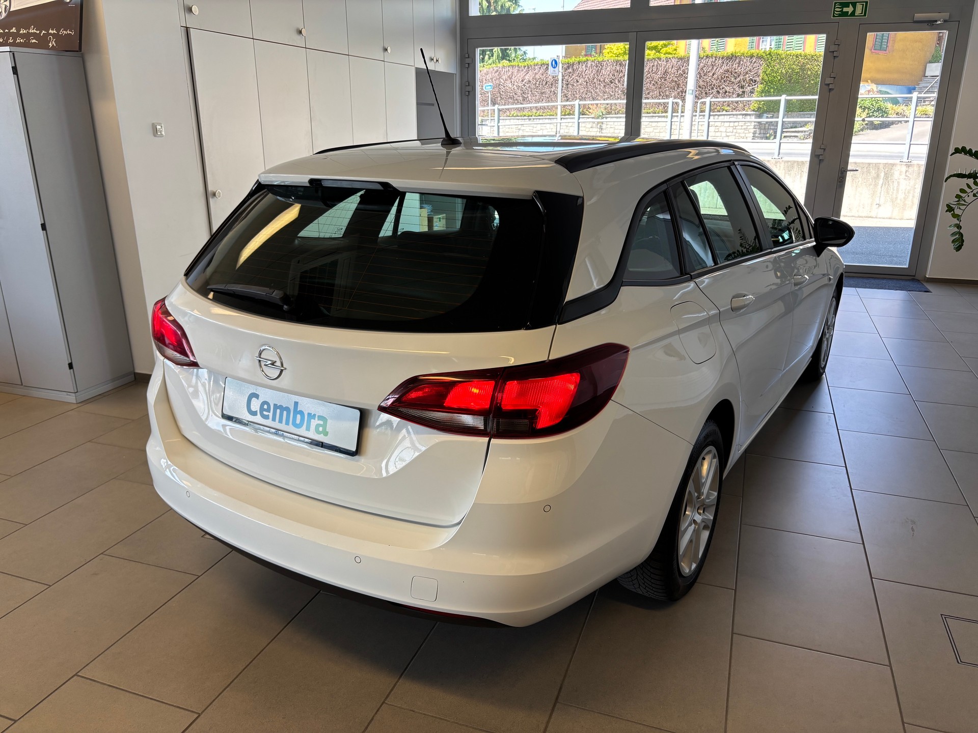 OPEL Astra Sports Tourer 1.4i Turbo Edition-showroom-element-2