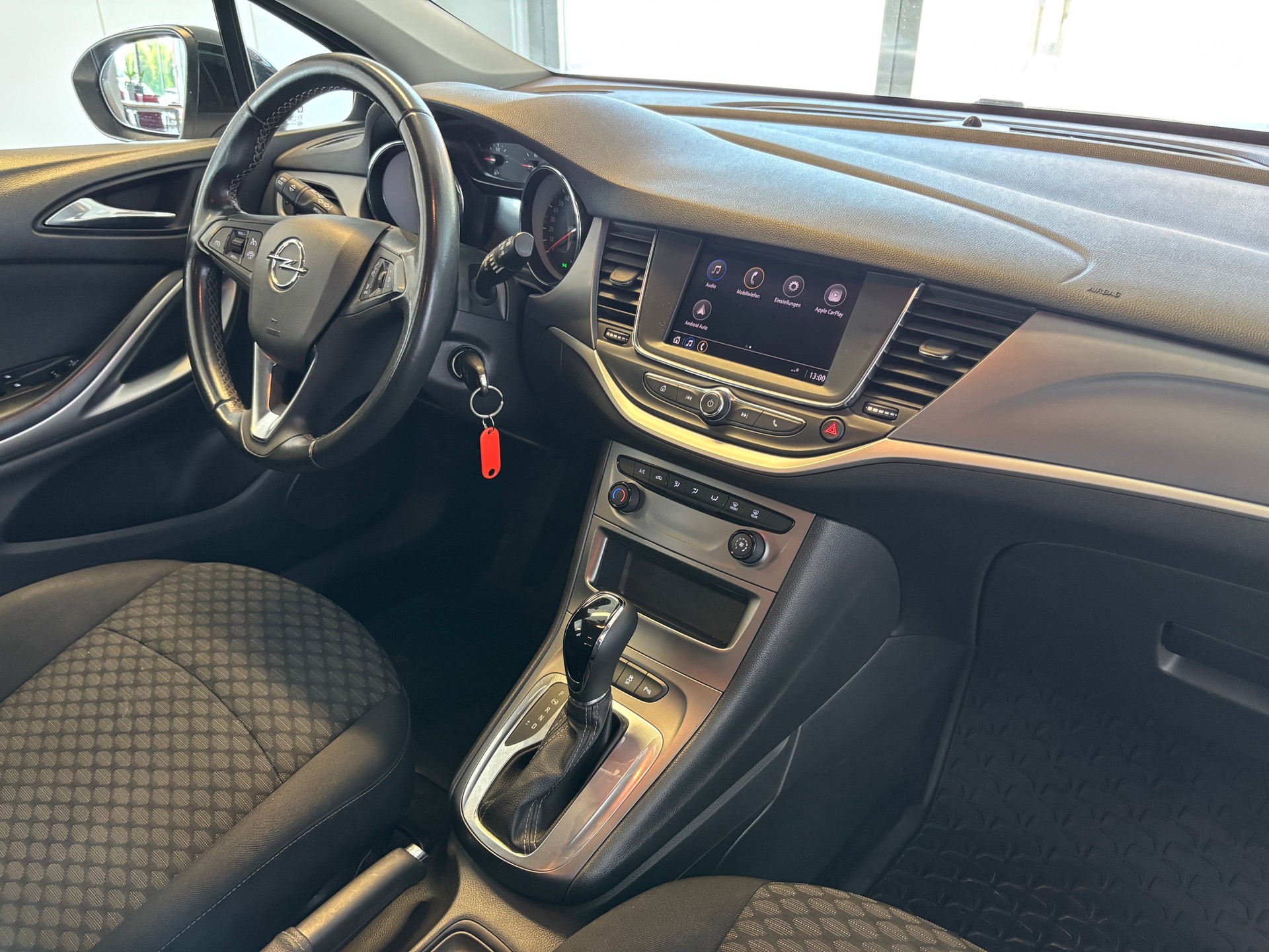 OPEL Astra Sports Tourer 1.4i Turbo Edition-image-8