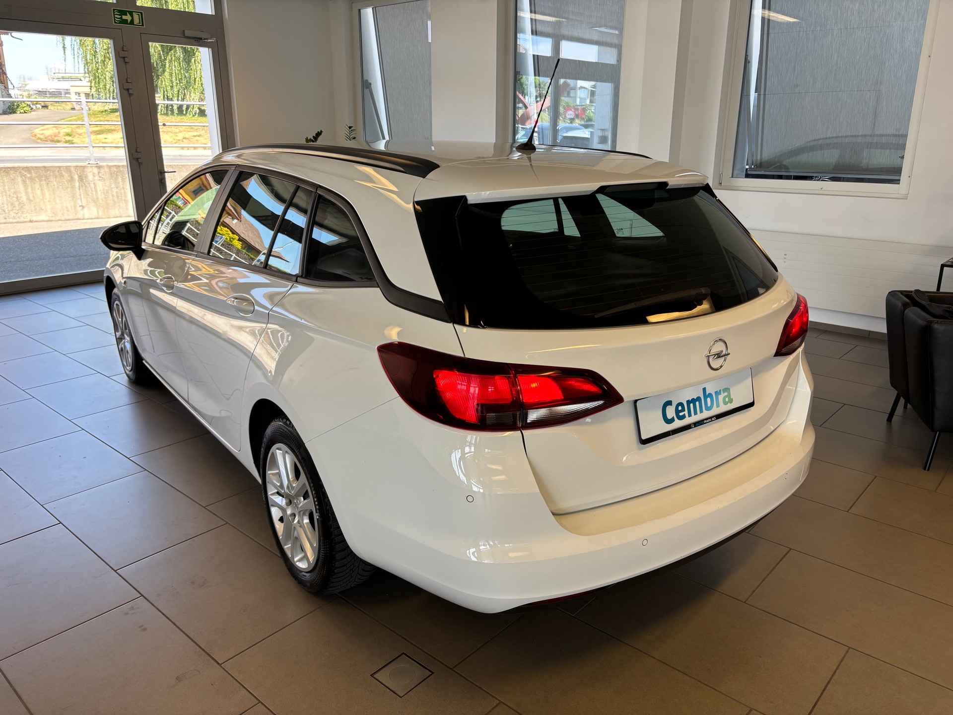 OPEL Astra Sports Tourer 1.4i Turbo Edition-showroom-element-3