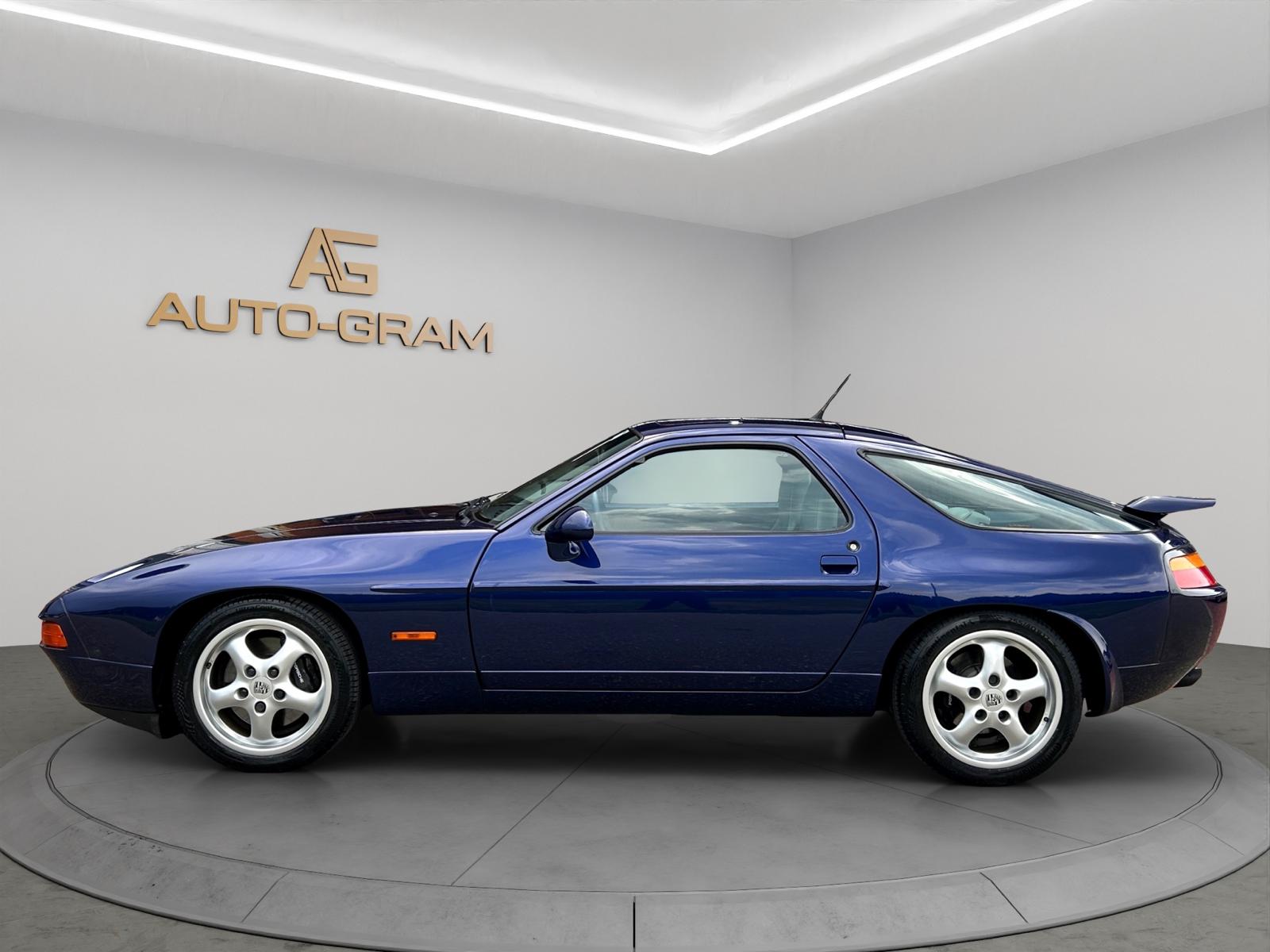 PORSCHE 928 GTS-showroom-element-1