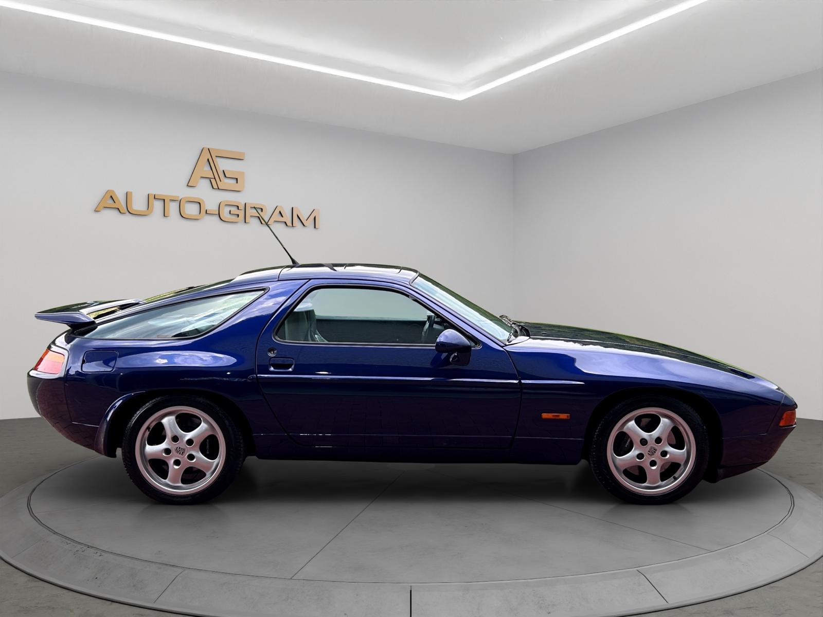 PORSCHE 928 GTS-image-5