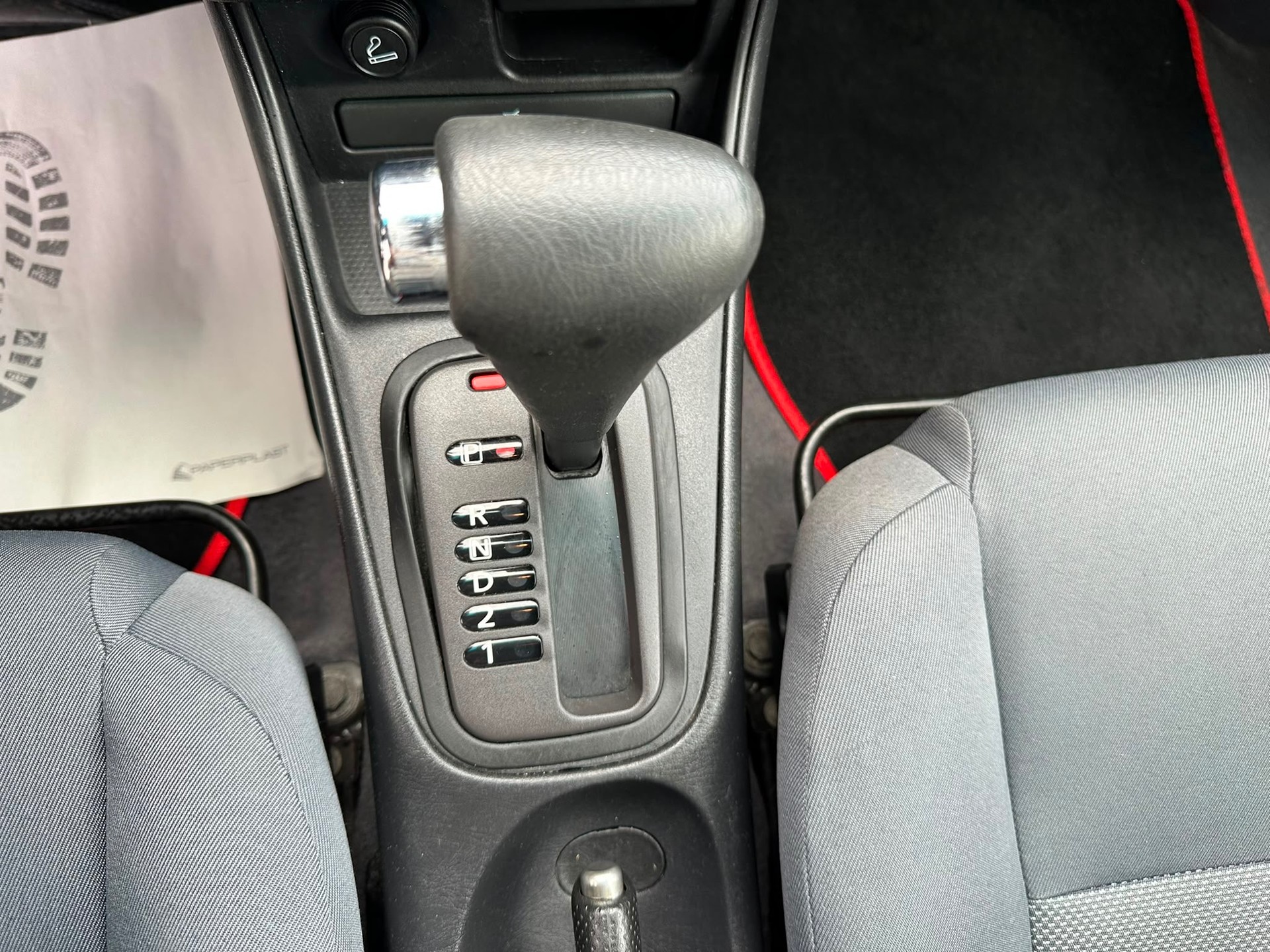 NISSAN Almera 1.8 16V business-image-15