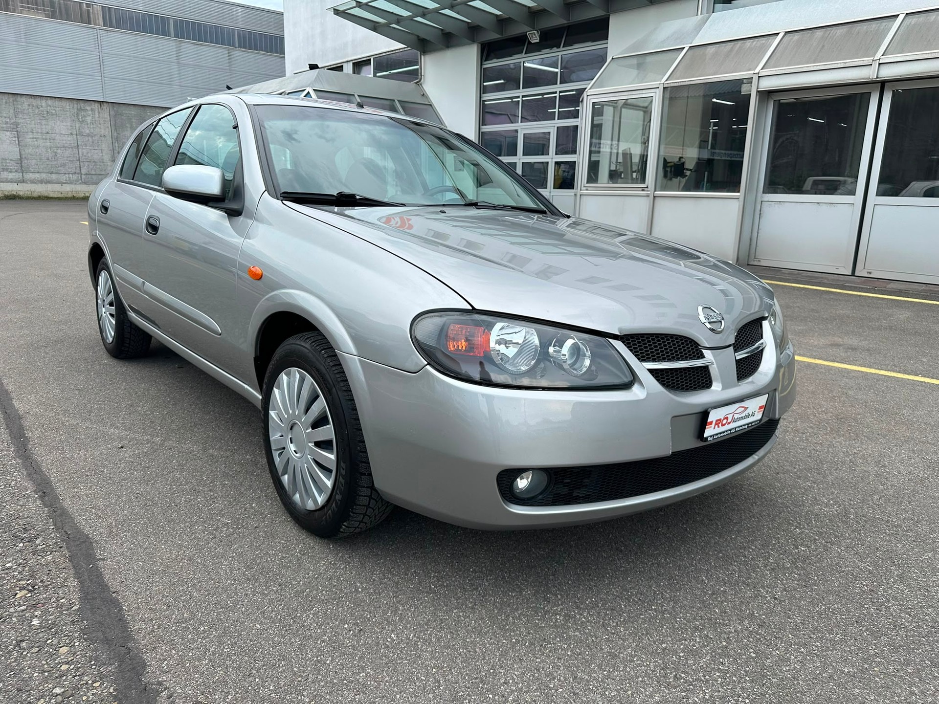 NISSAN Almera 1.8 16V business-showroom-element-3