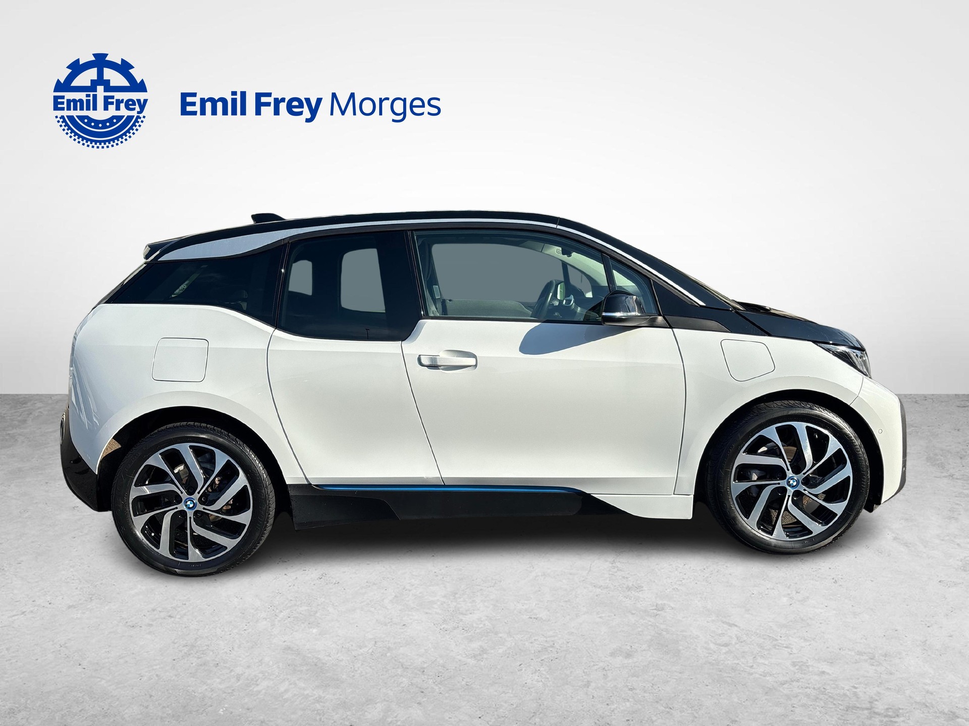 BMW i3 94 Ah mit REx-showroom-element-2