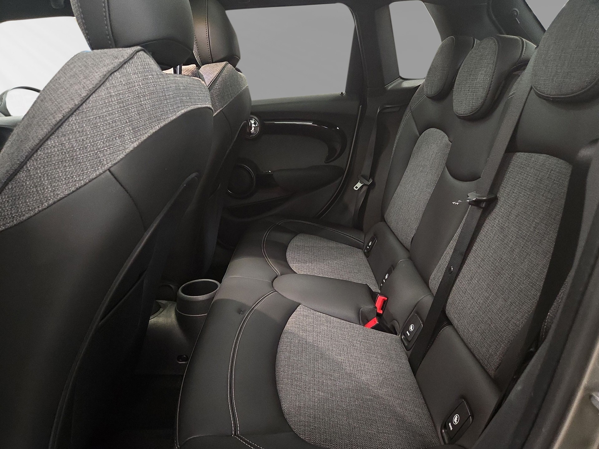 MINI Cooper Blackyard Steptronic DKG-image-6
