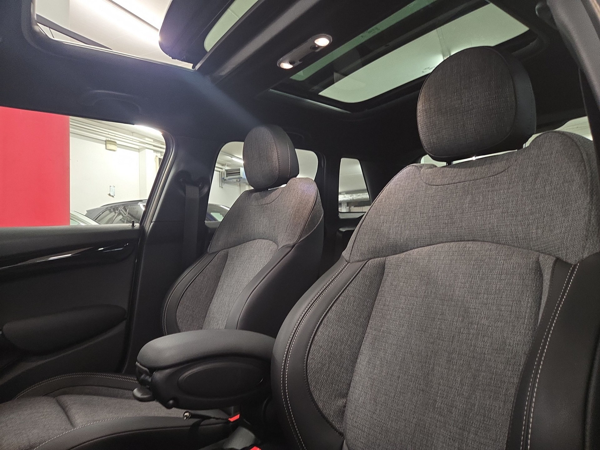 MINI Cooper Blackyard Steptronic DKG-image-9