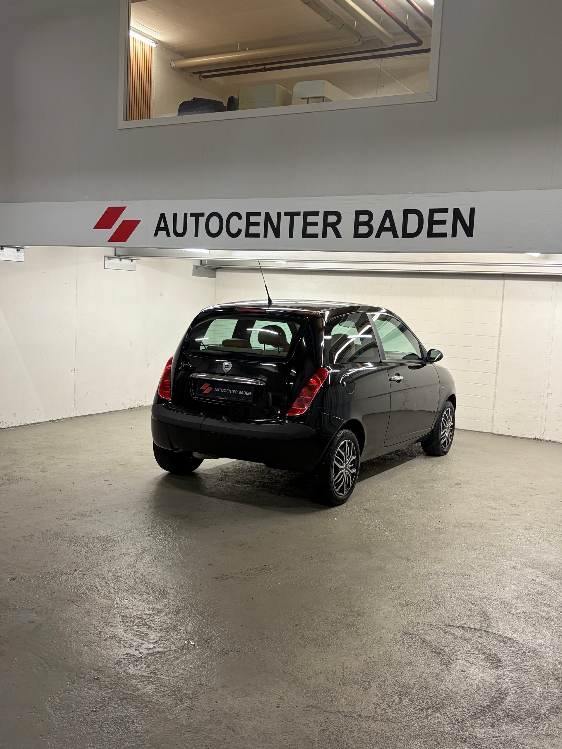 LANCIA Ypsilon 1.4 16V Glamour-showroom-element-3