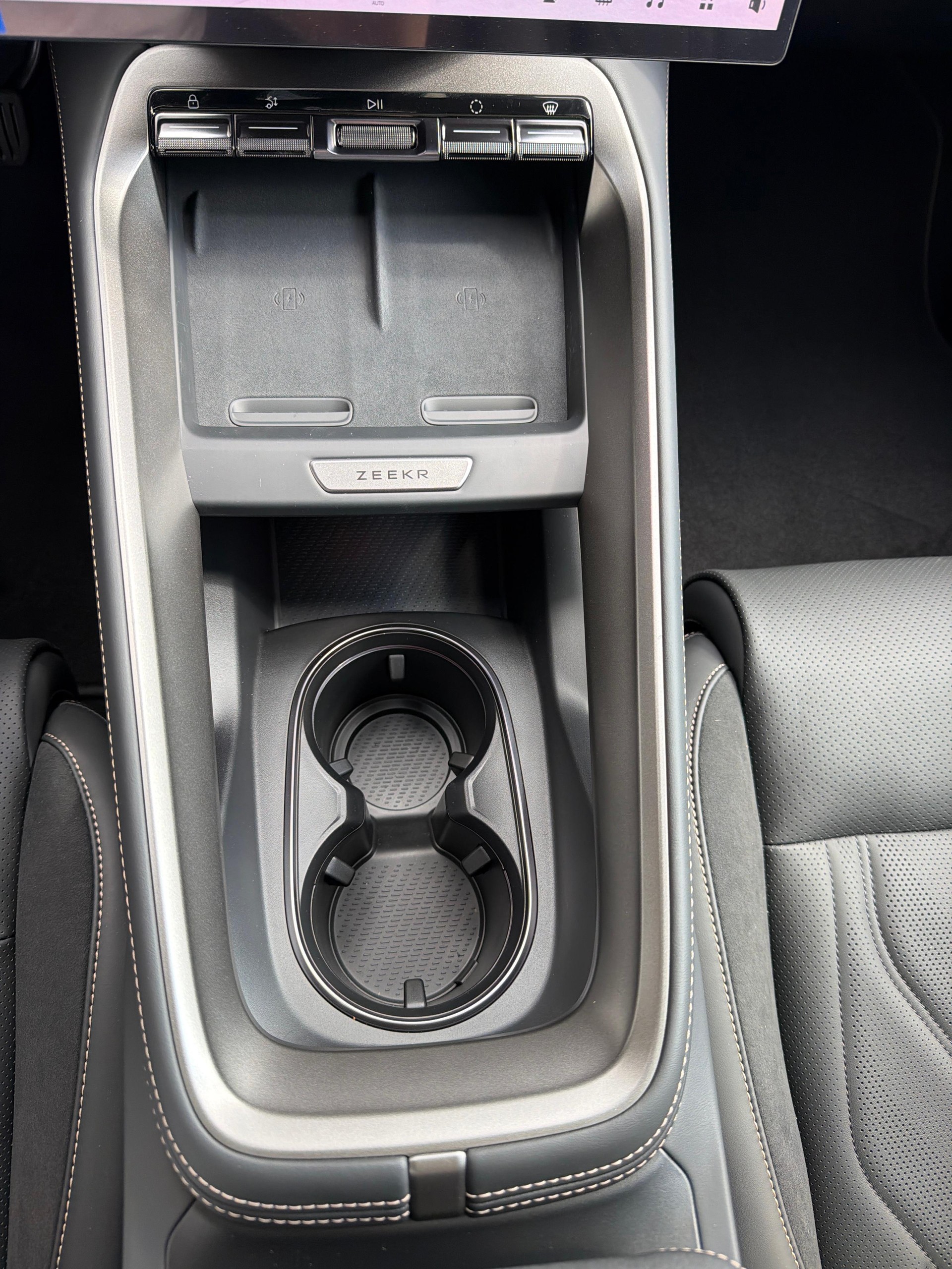 ZEEKR 7GT Privilege AWD-image-13