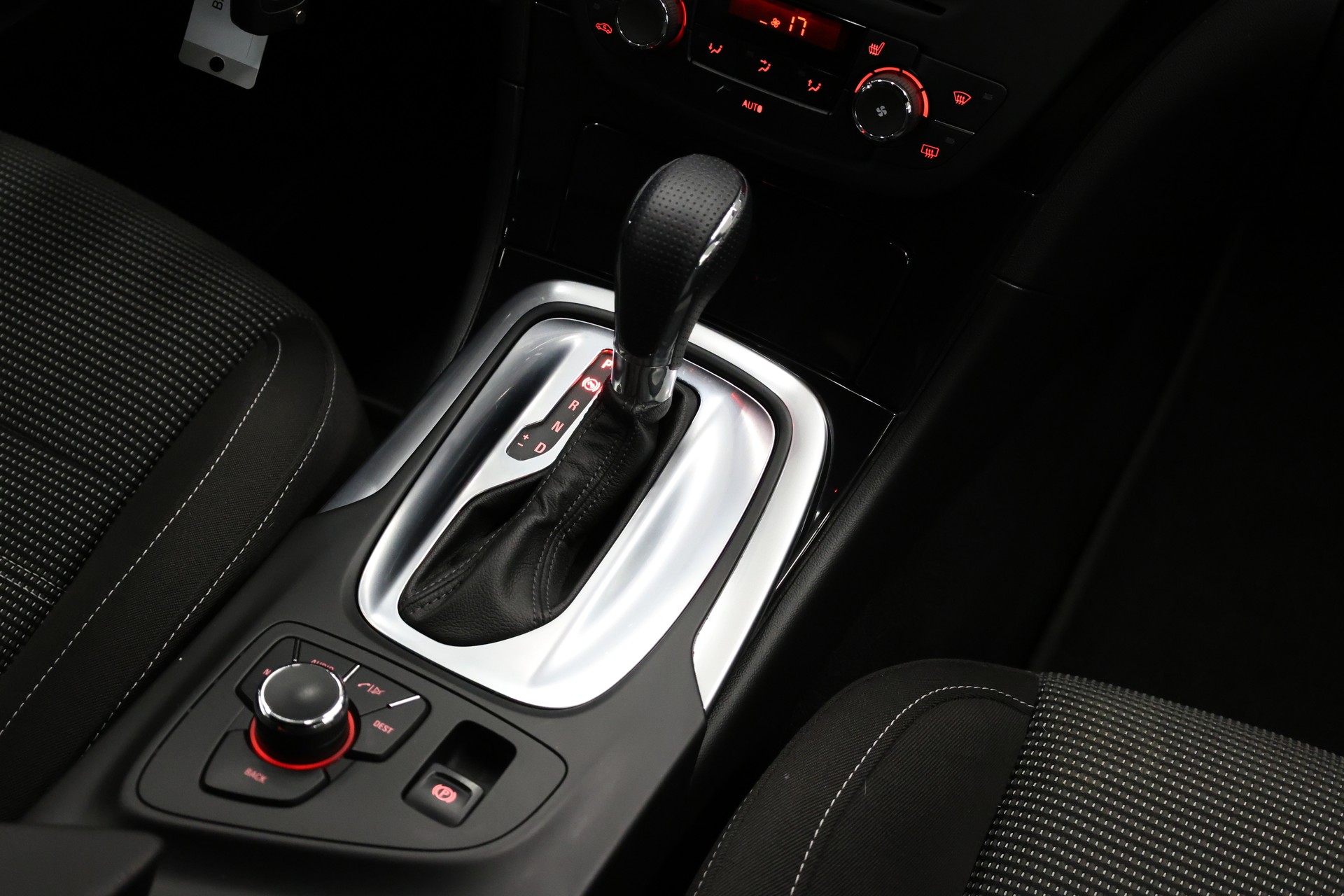OPEL Insignia Sports Tourer 2.0 T Sport-image-19