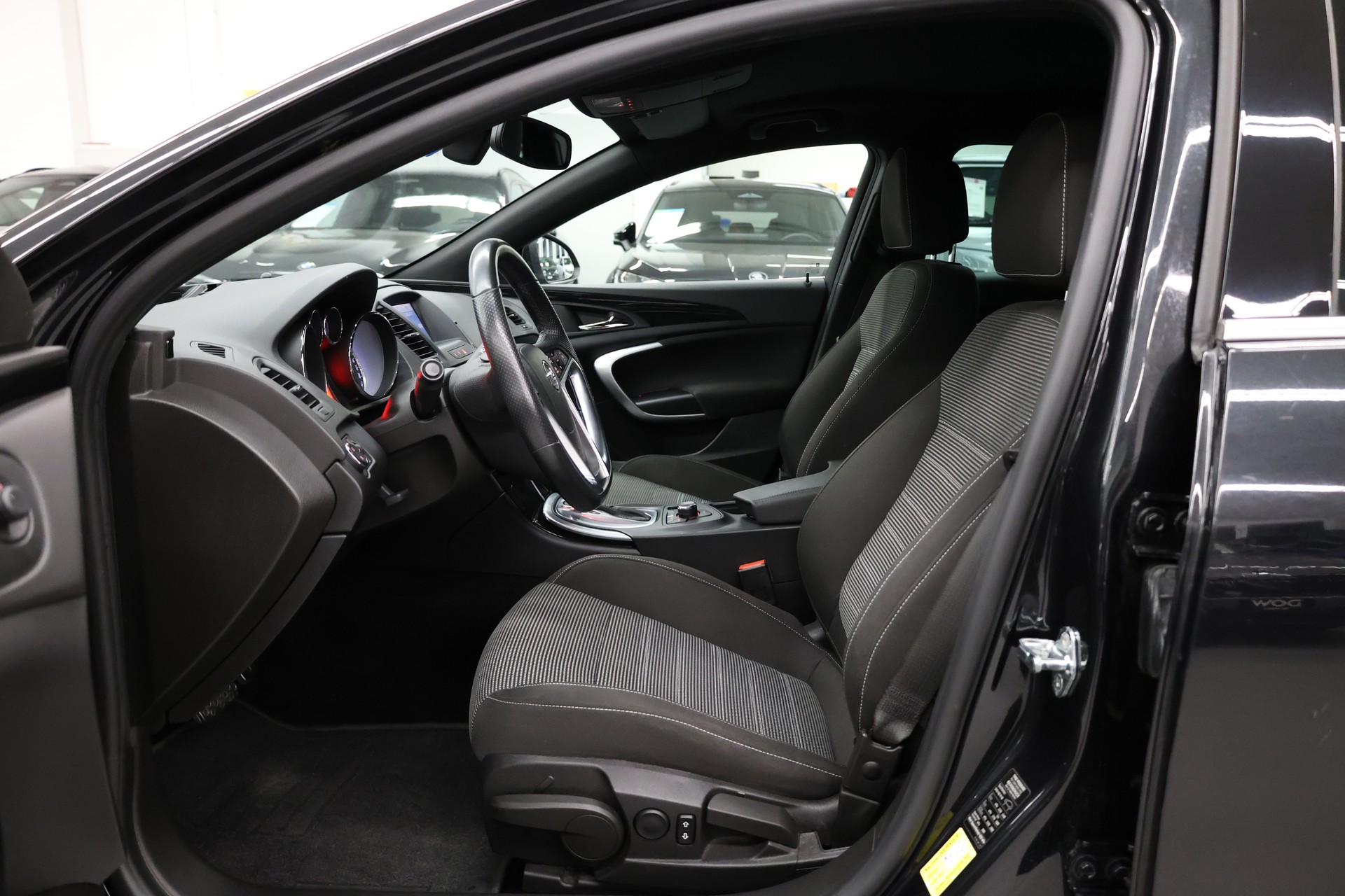 OPEL Insignia Sports Tourer 2.0 T Sport-image-12