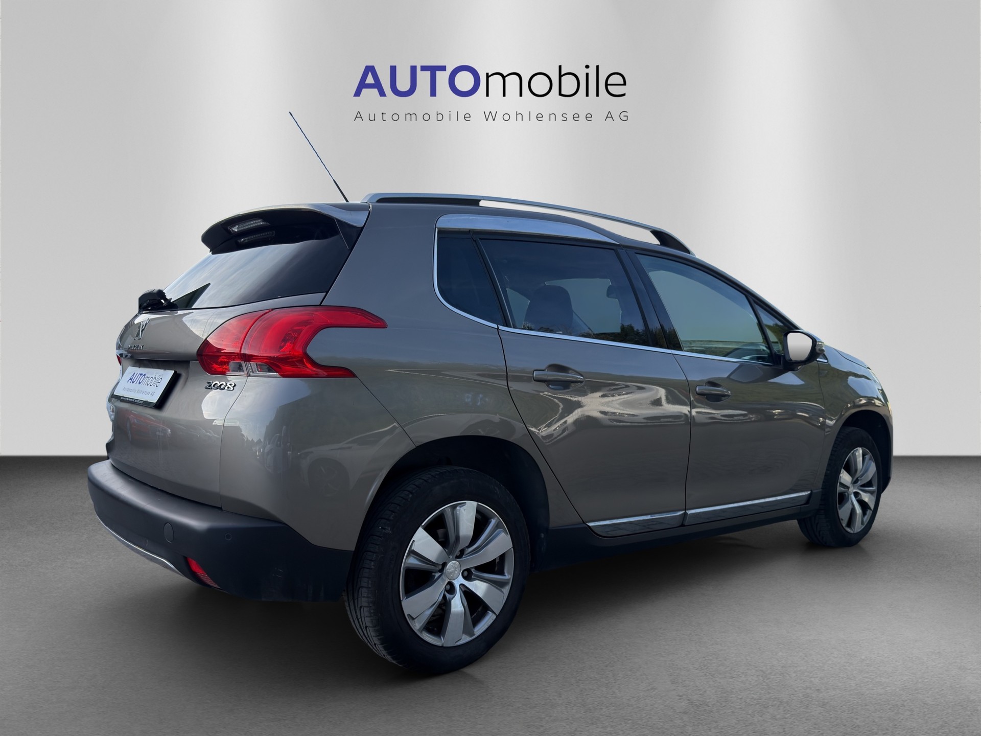 PEUGEOT 2008 1.6 VTI Allure-showroom-element-3