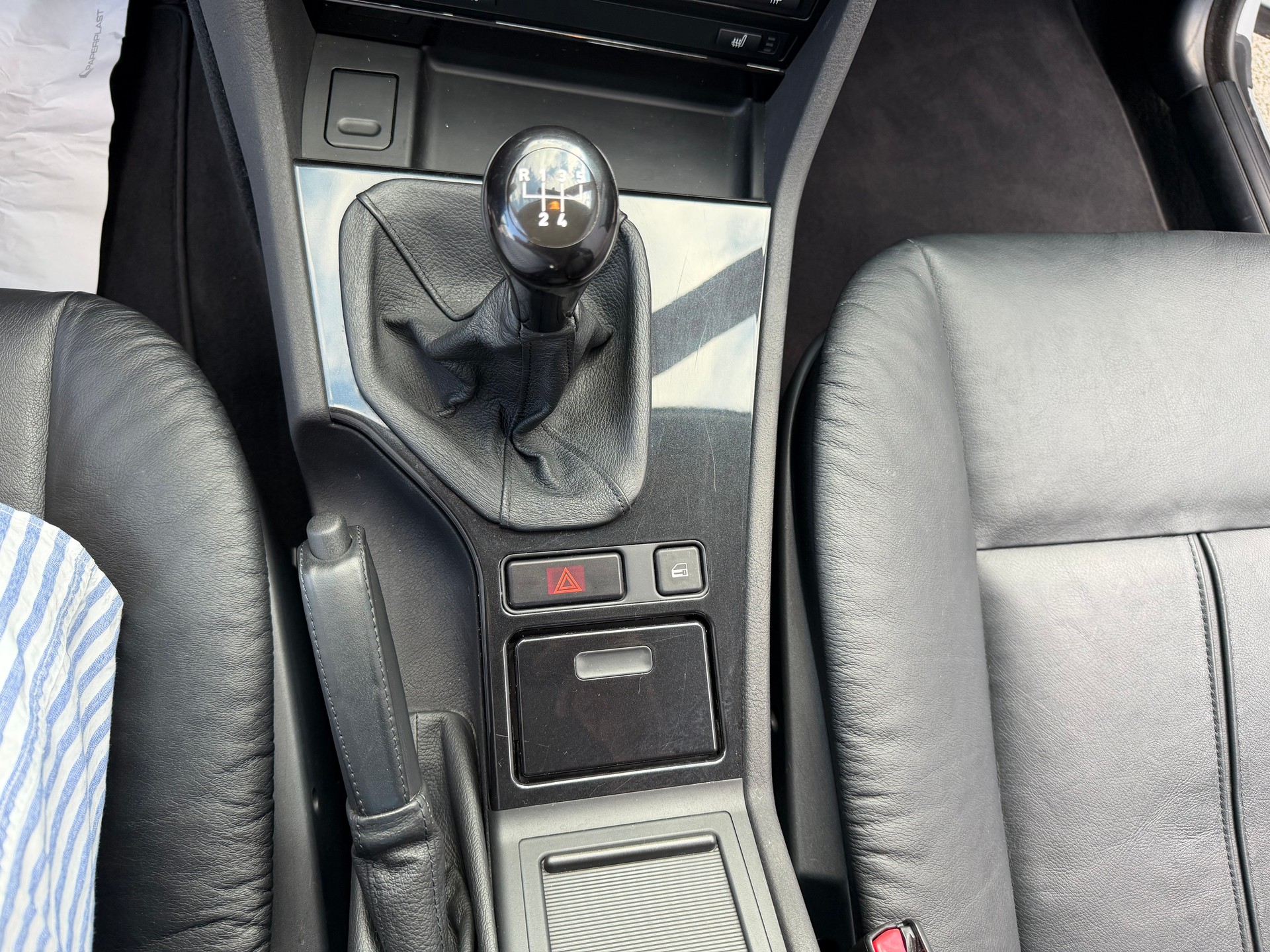BMW 520i-image-17