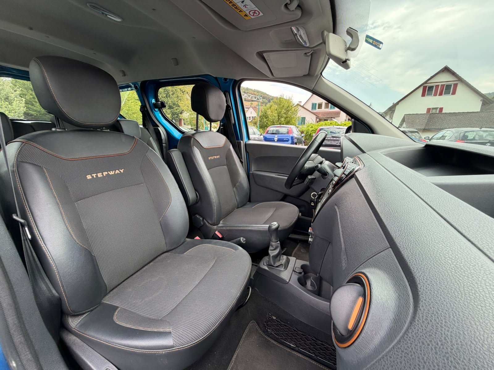DACIA Dokker 1.2 T Stepway-image-16
