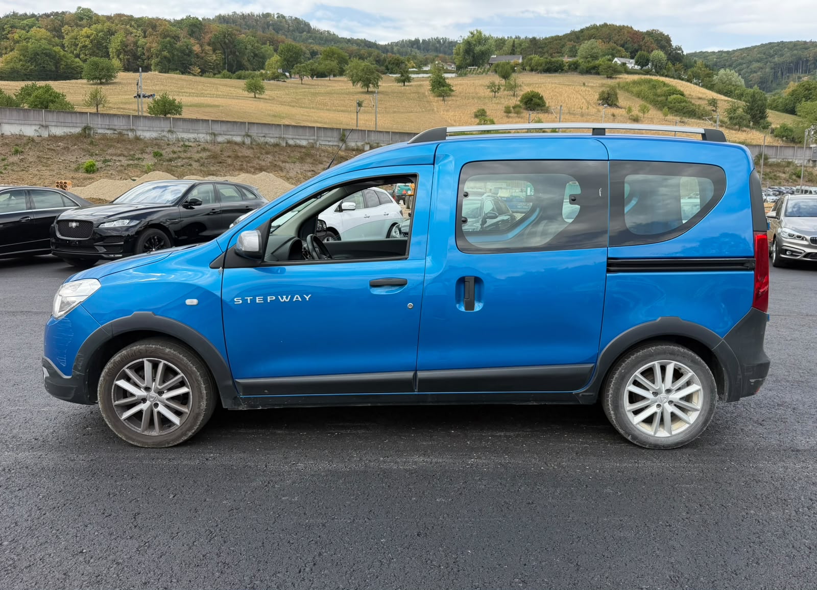 DACIA Dokker 1.2 T Stepway-showroom-element-2