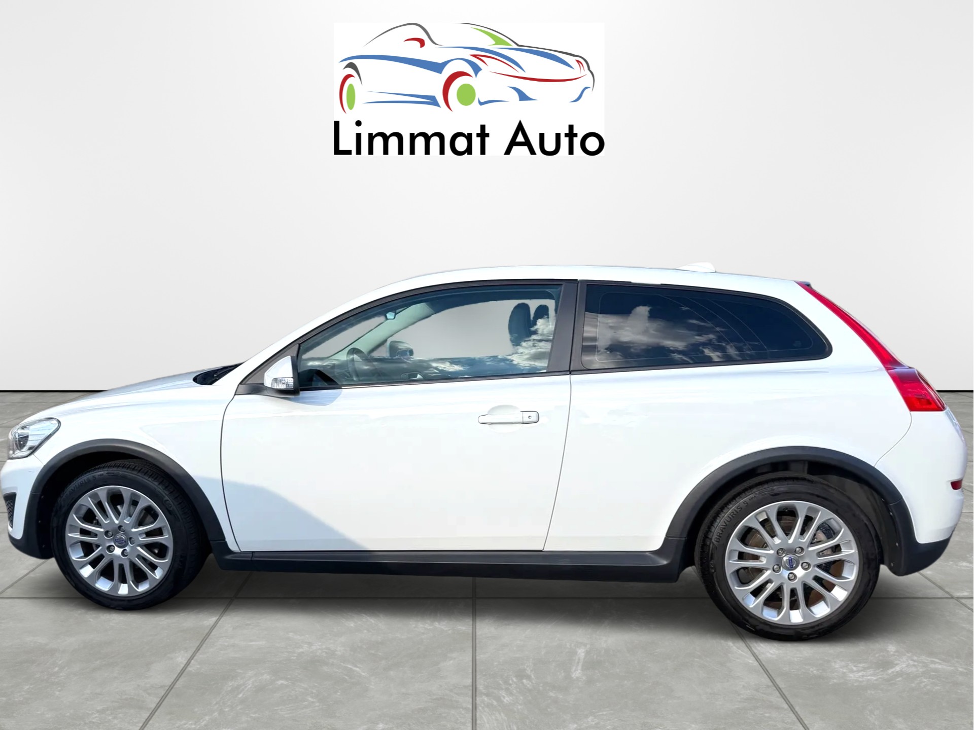 VOLVO C30 2.0-image-2