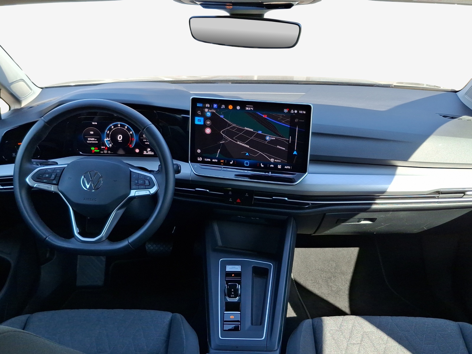 VW Golf 1.5 e TSI mHEV Life DSG-image-8