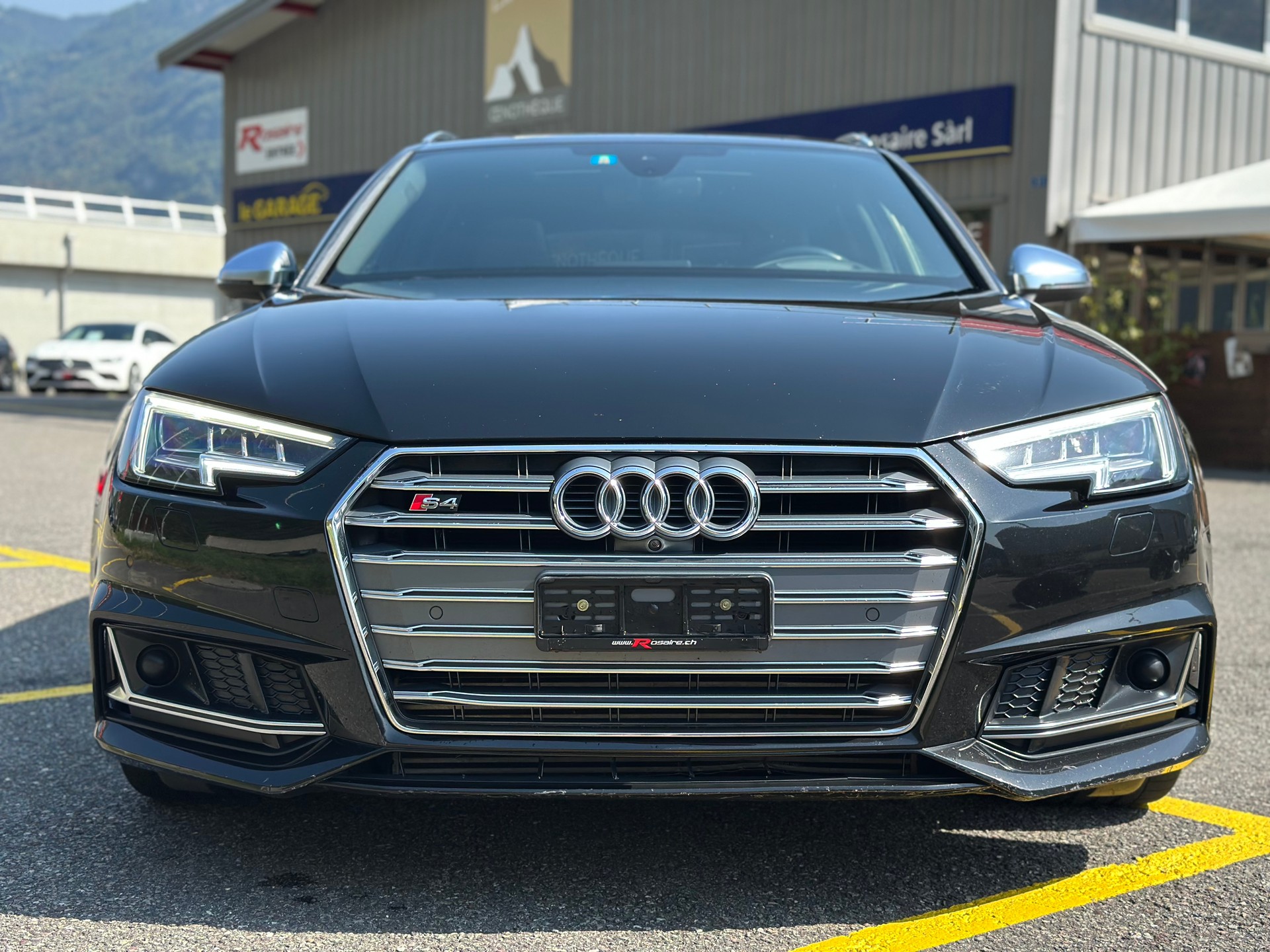 AUDI S4 Avant 3.0 TFSI quattro tiptronic-showroom-element-3