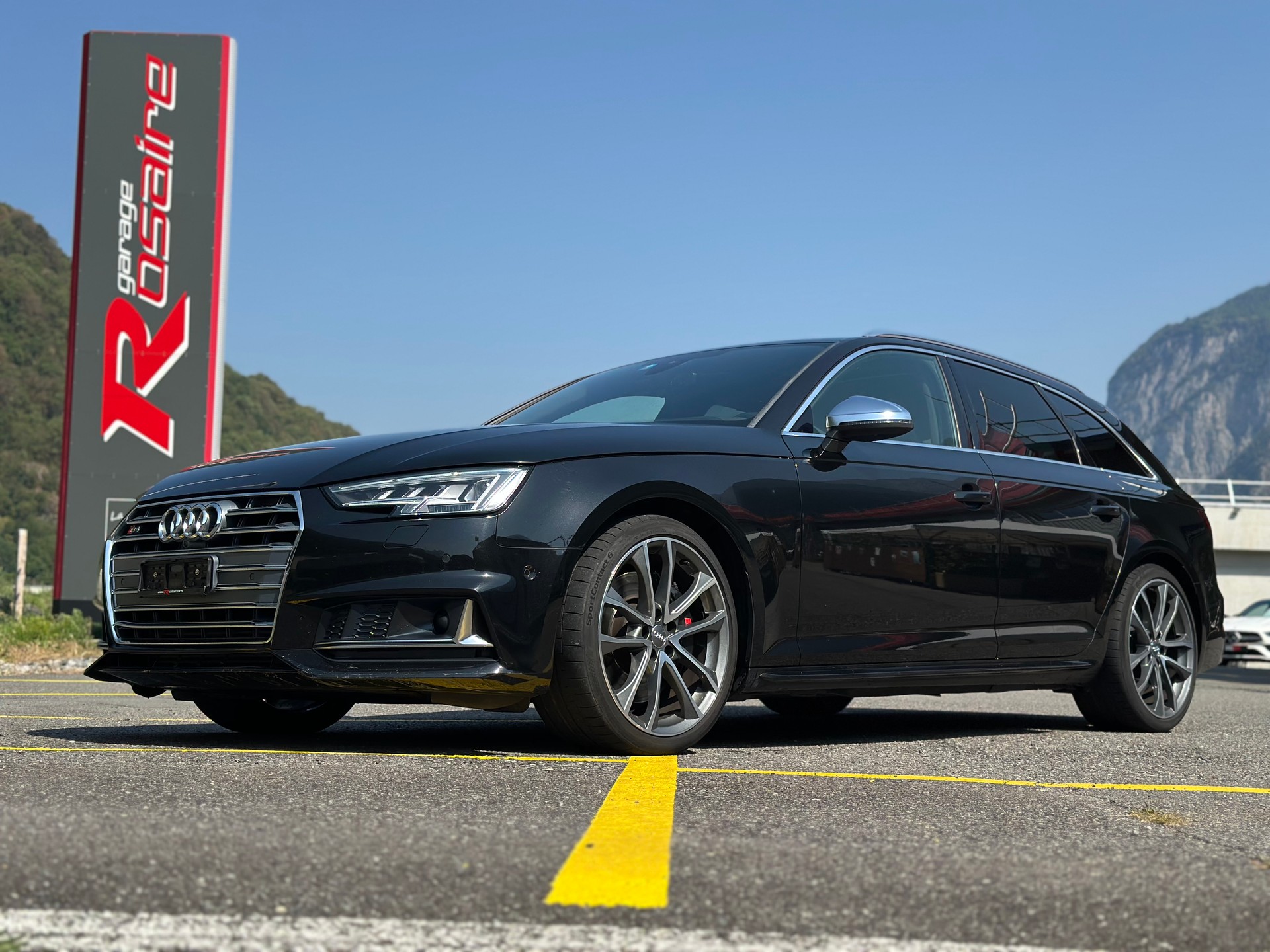 AUDI S4 Avant 3.0 TFSI quattro tiptronic-showroom-element-1