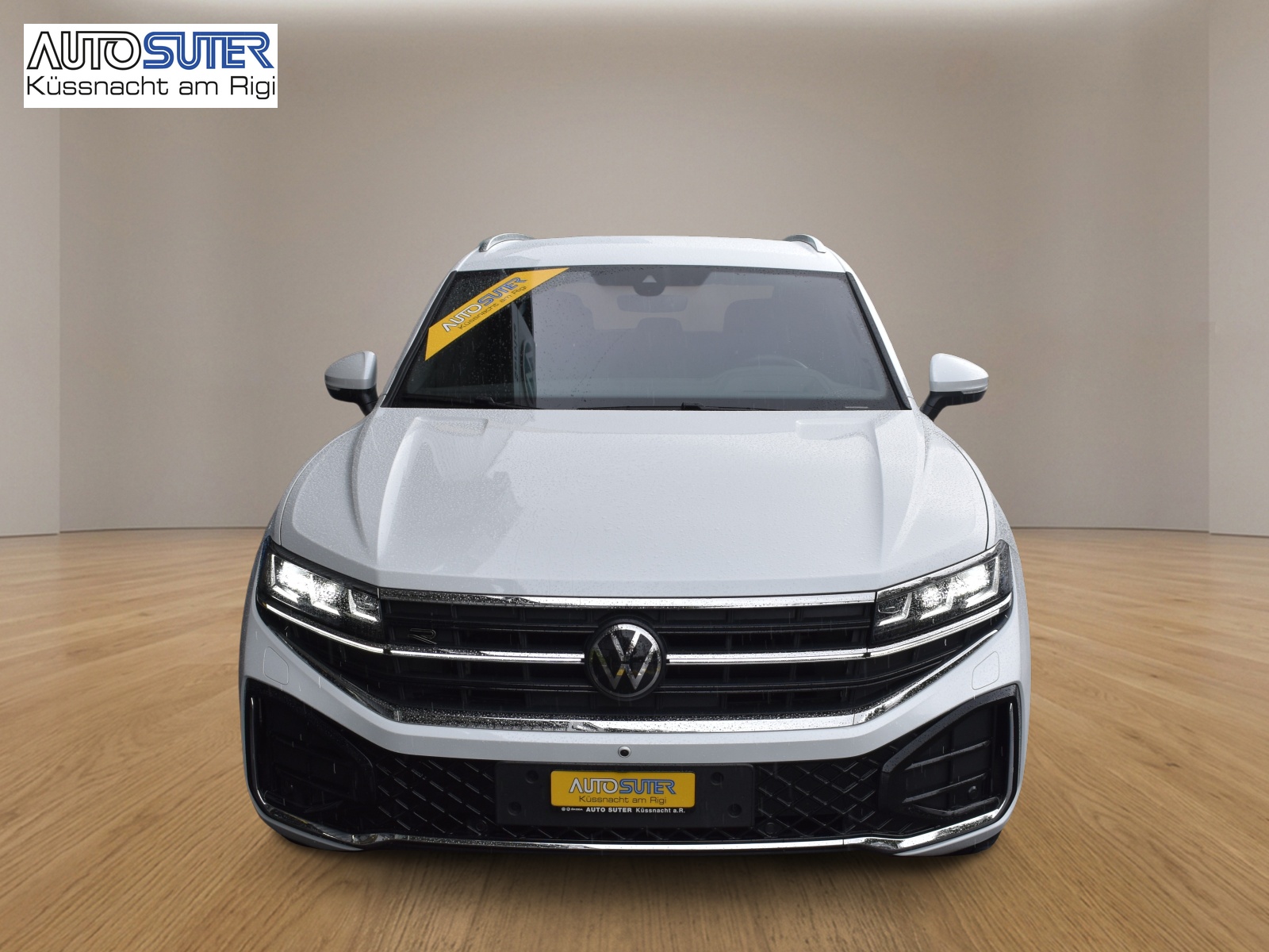 VW Touareg 3.0 TDI R-Line Tiptronic-showroom-element-1