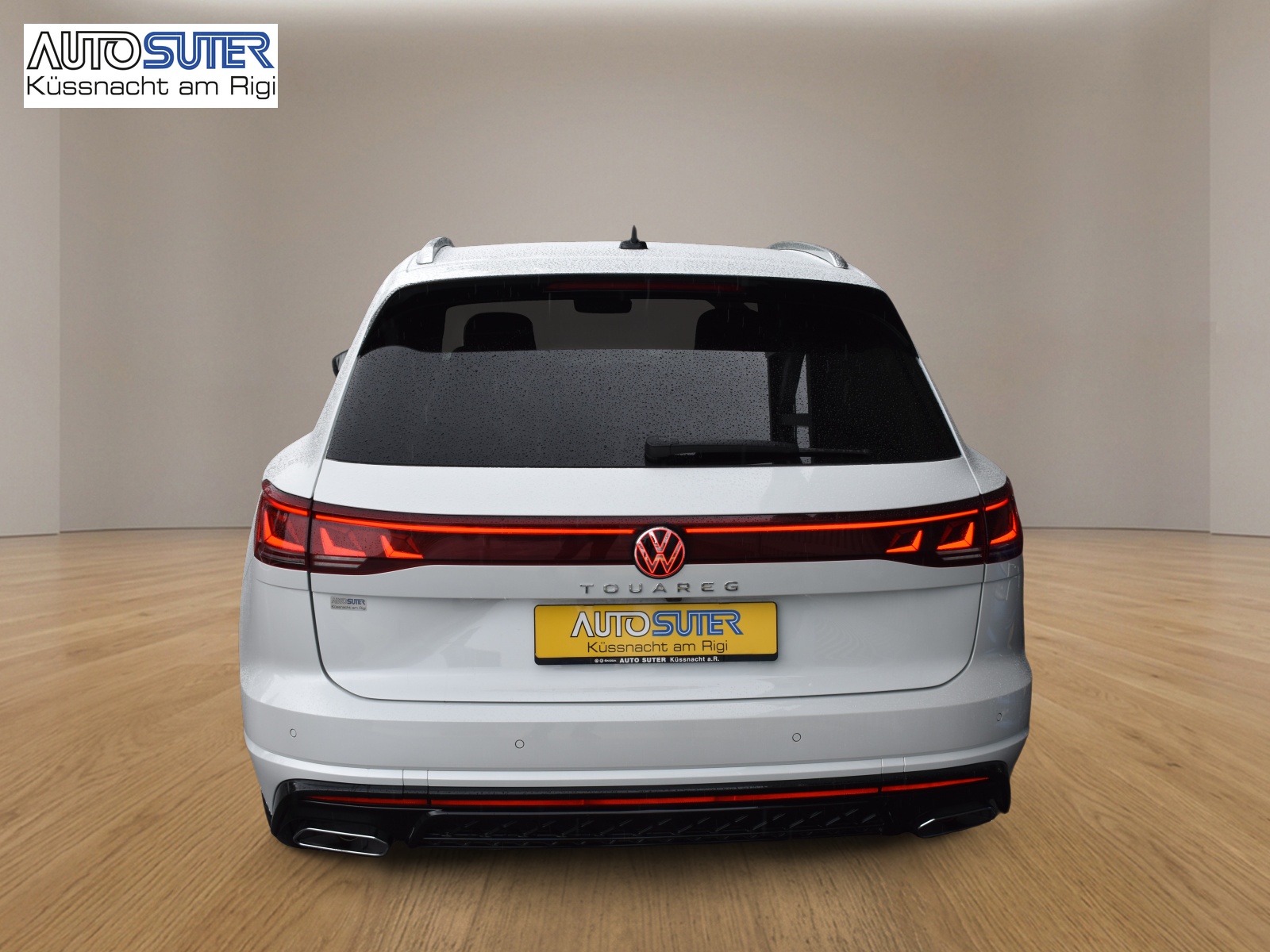 VW Touareg 3.0 TDI R-Line Tiptronic-image-4
