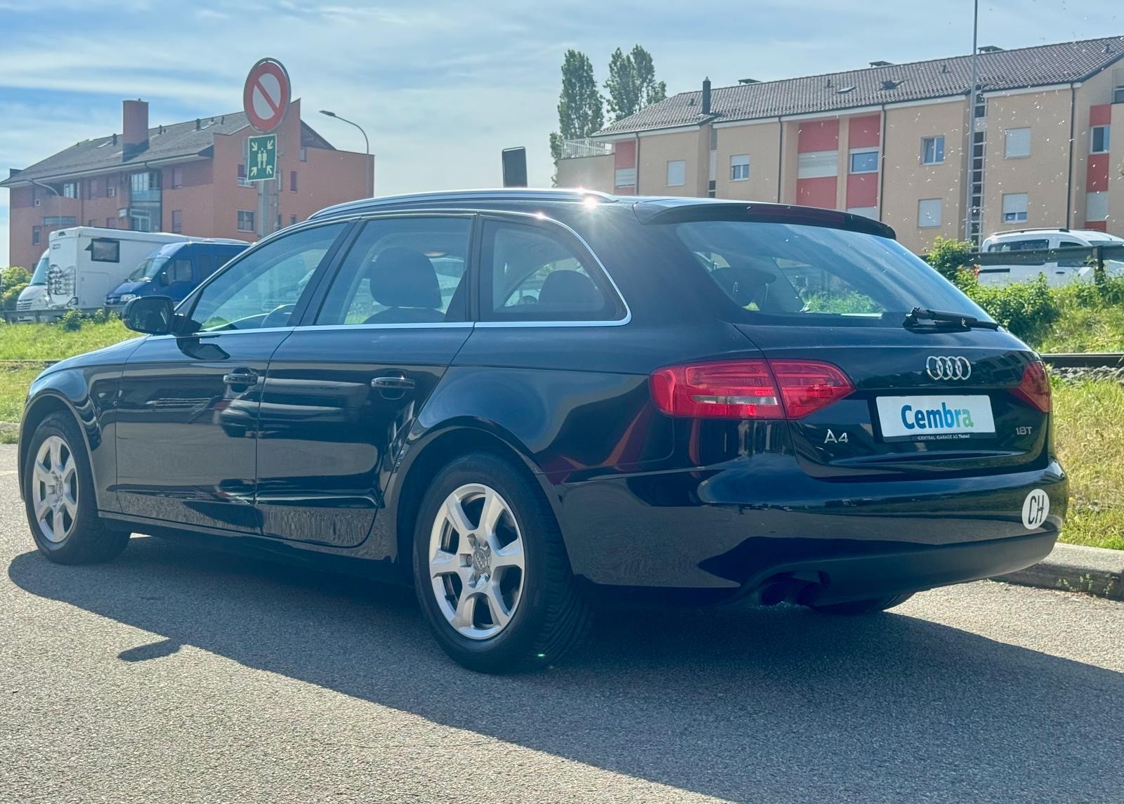 AUDI A4 Avant 1.8 TFSI-image-4