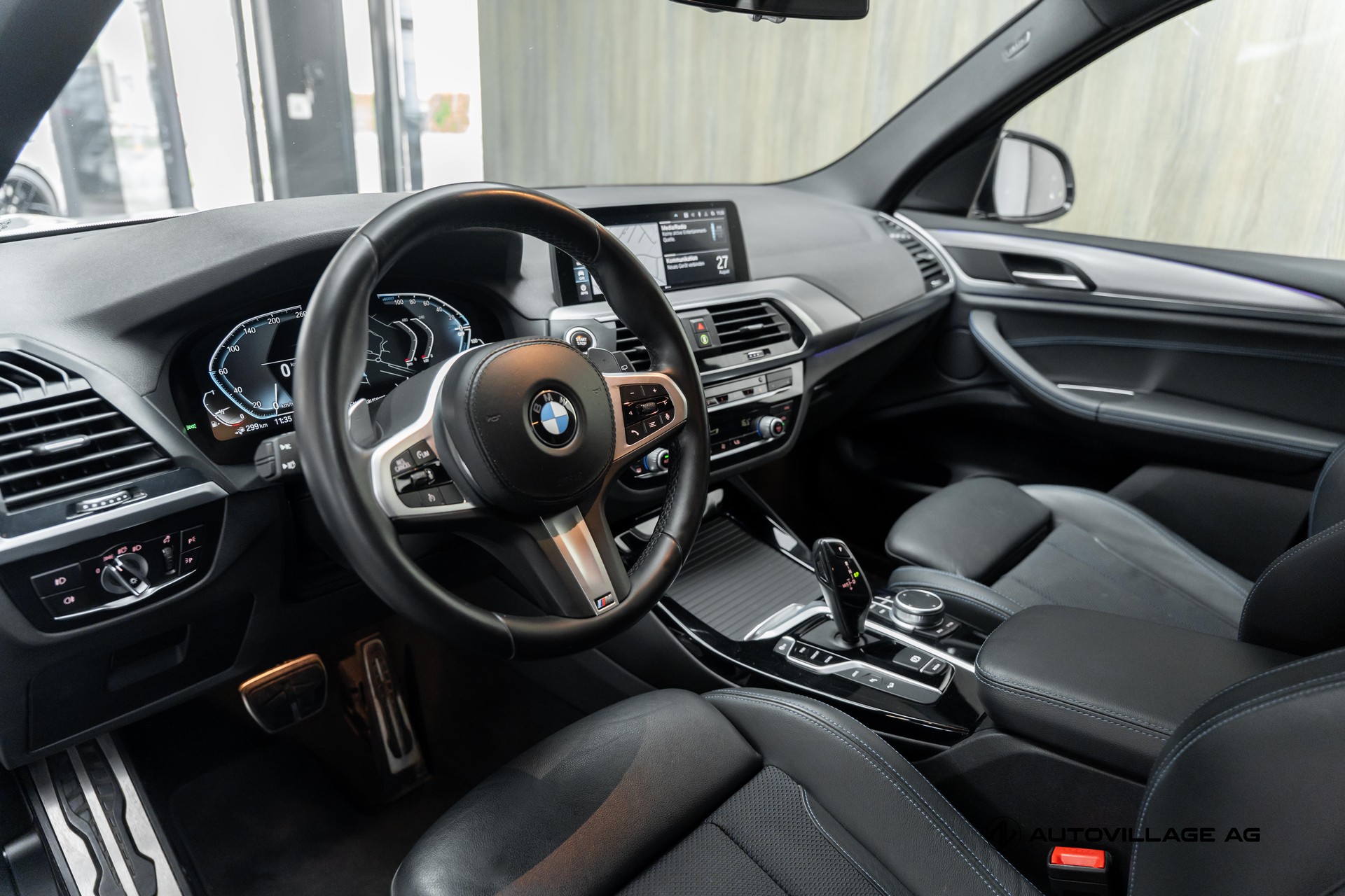 BMW X3 xDrive 30e M Sport-showroom-element-3
