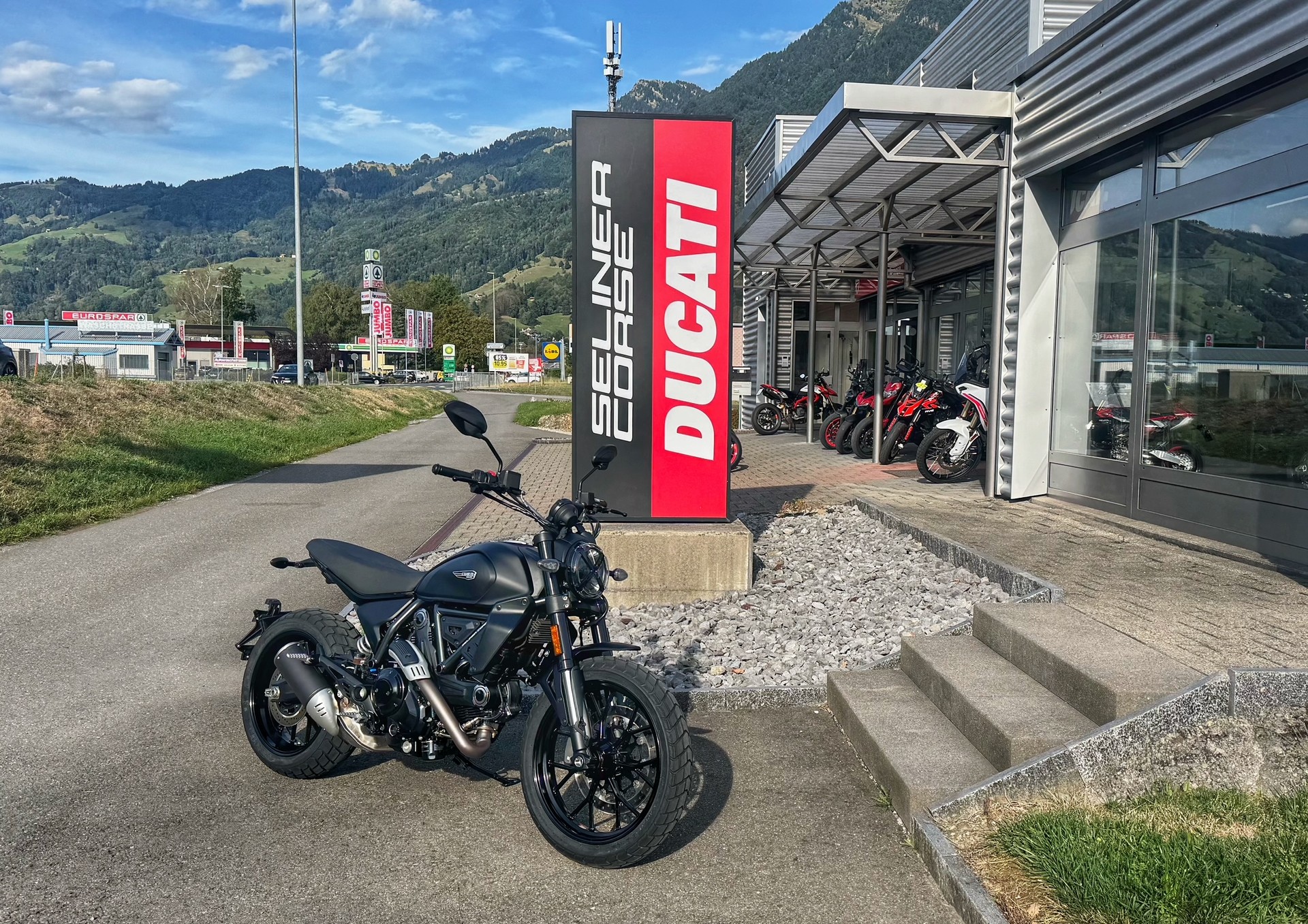 DUCATI Scrambler 803 Icon Dark (35kW)-image-0