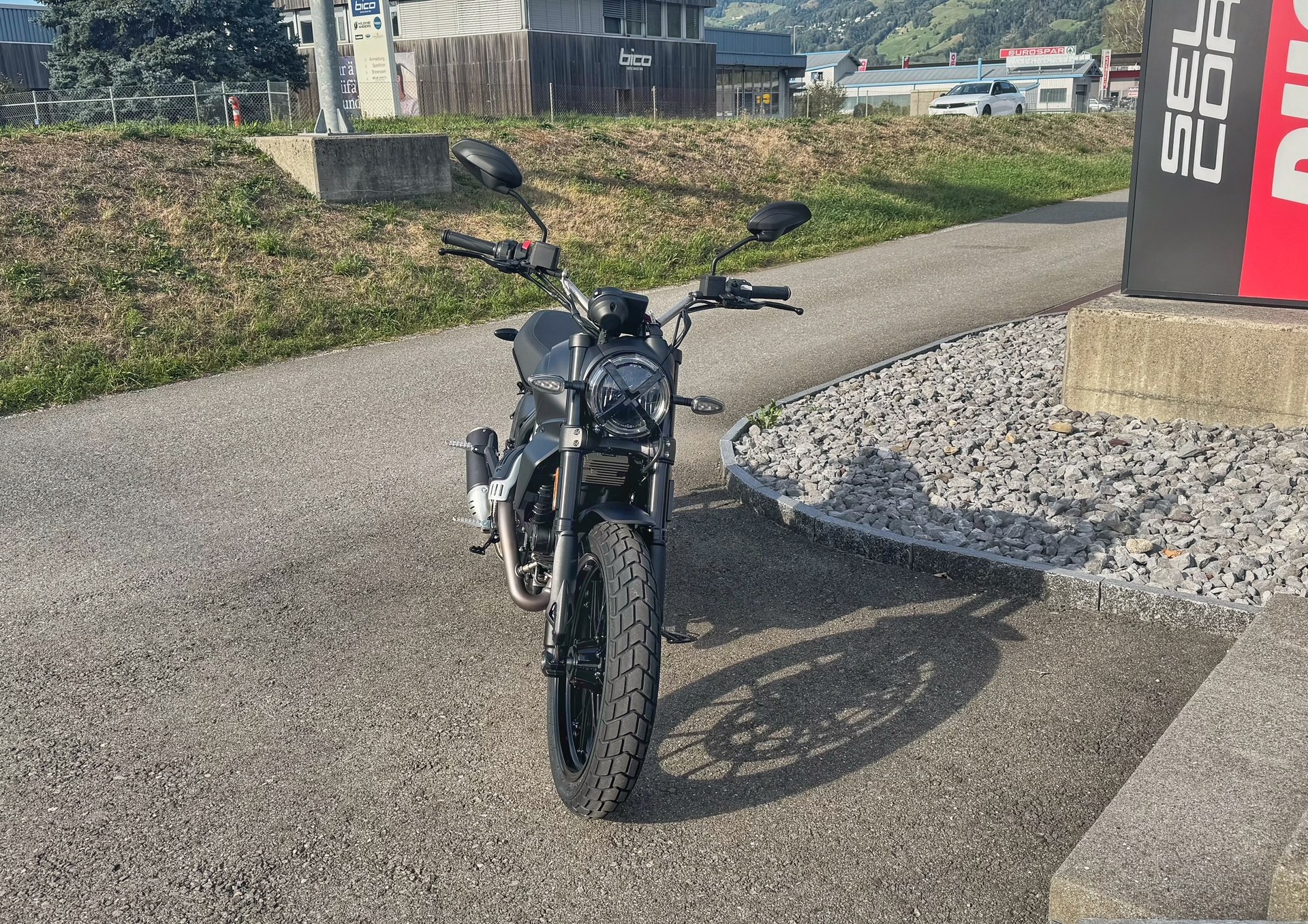 DUCATI Scrambler 803 Icon Dark (35kW)-image-2