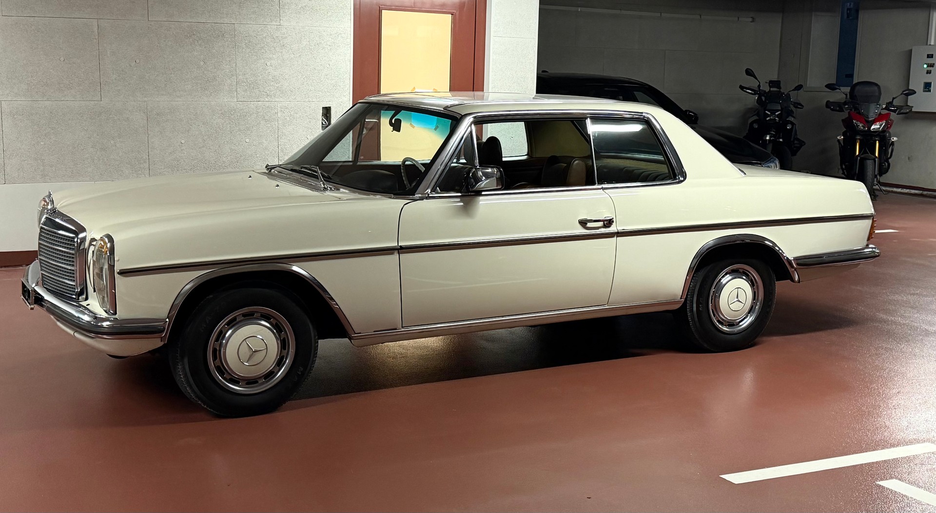 MERCEDES-BENZ 280 CE Coupé-image-3