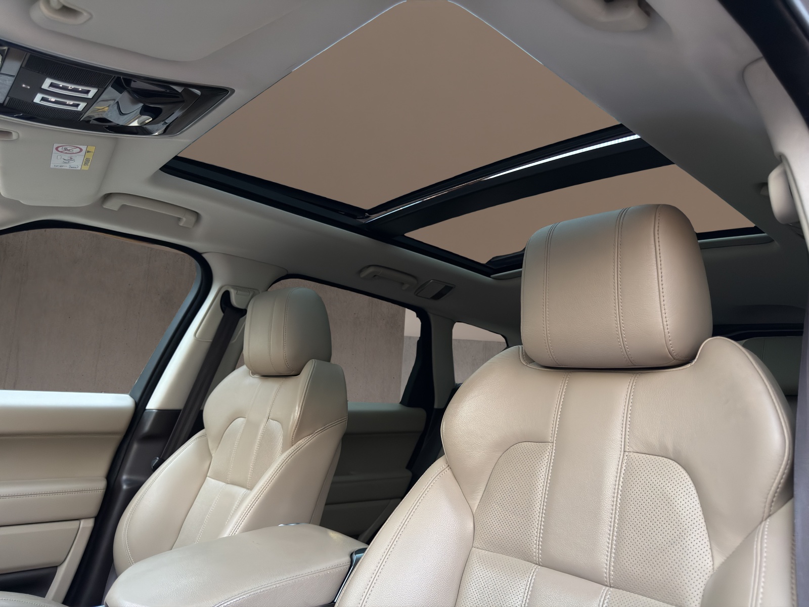 LAND ROVER Range Rover Sport 3.0 TDV6 SE Automatic-image-19