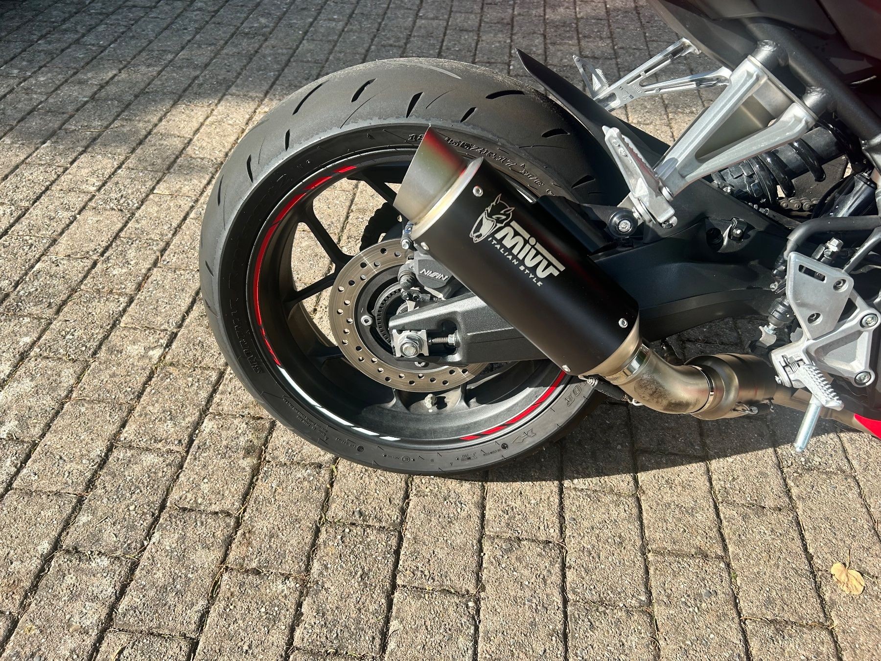 HONDA CBR 650 R (35kW)-image-5