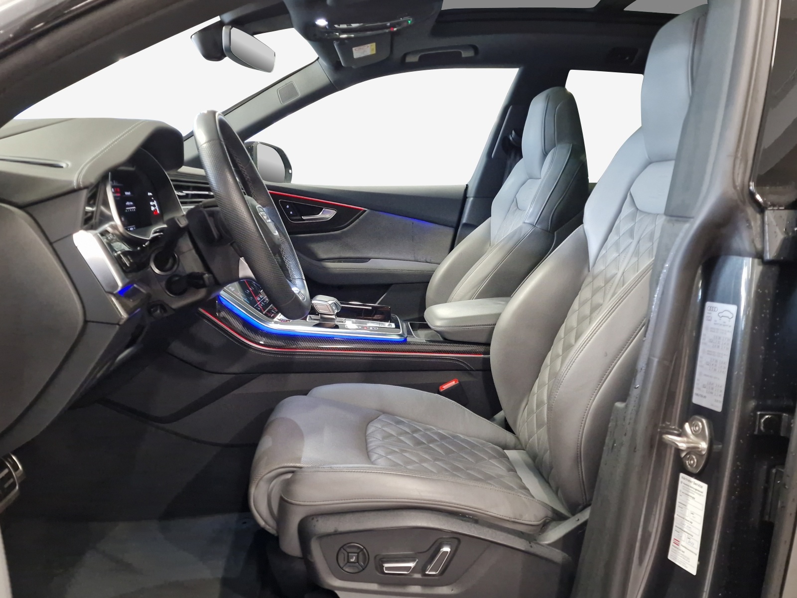 AUDI SQ8 TFSI quattro tiptronic-image-7