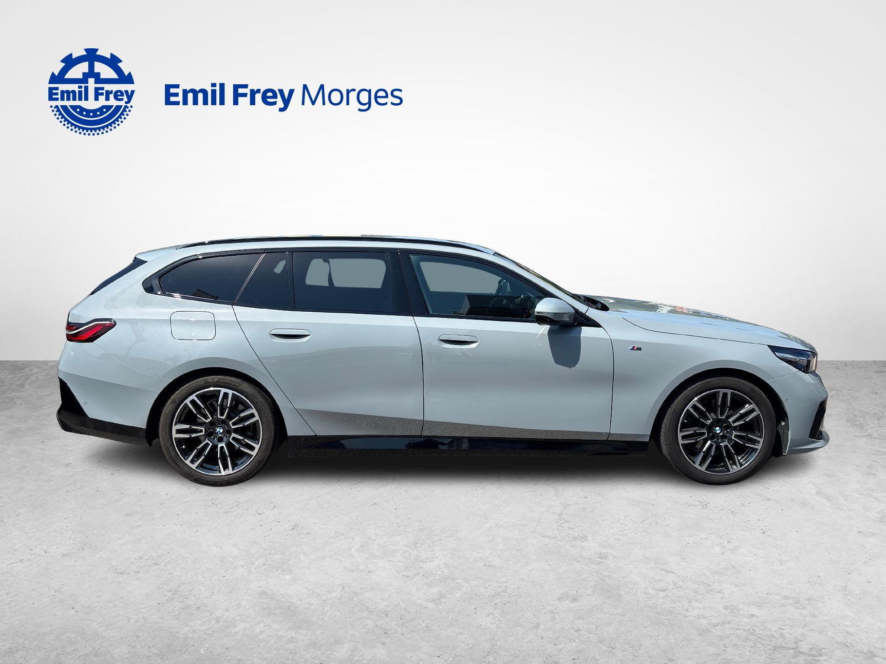 BMW 520d xDrive Touring M-Sport 48V-image-5