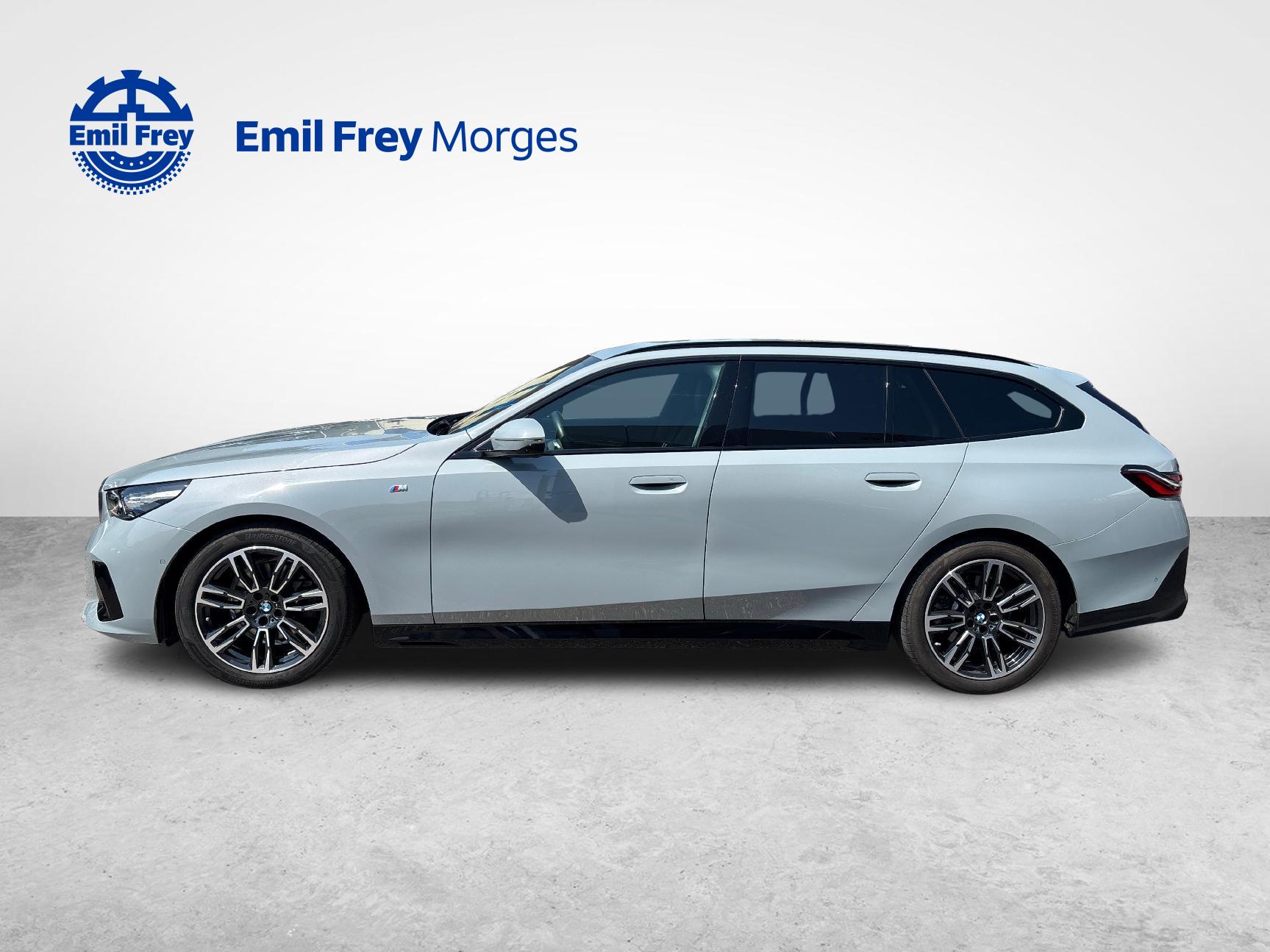 BMW 520d xDrive Touring M-Sport 48V-showroom-element-1