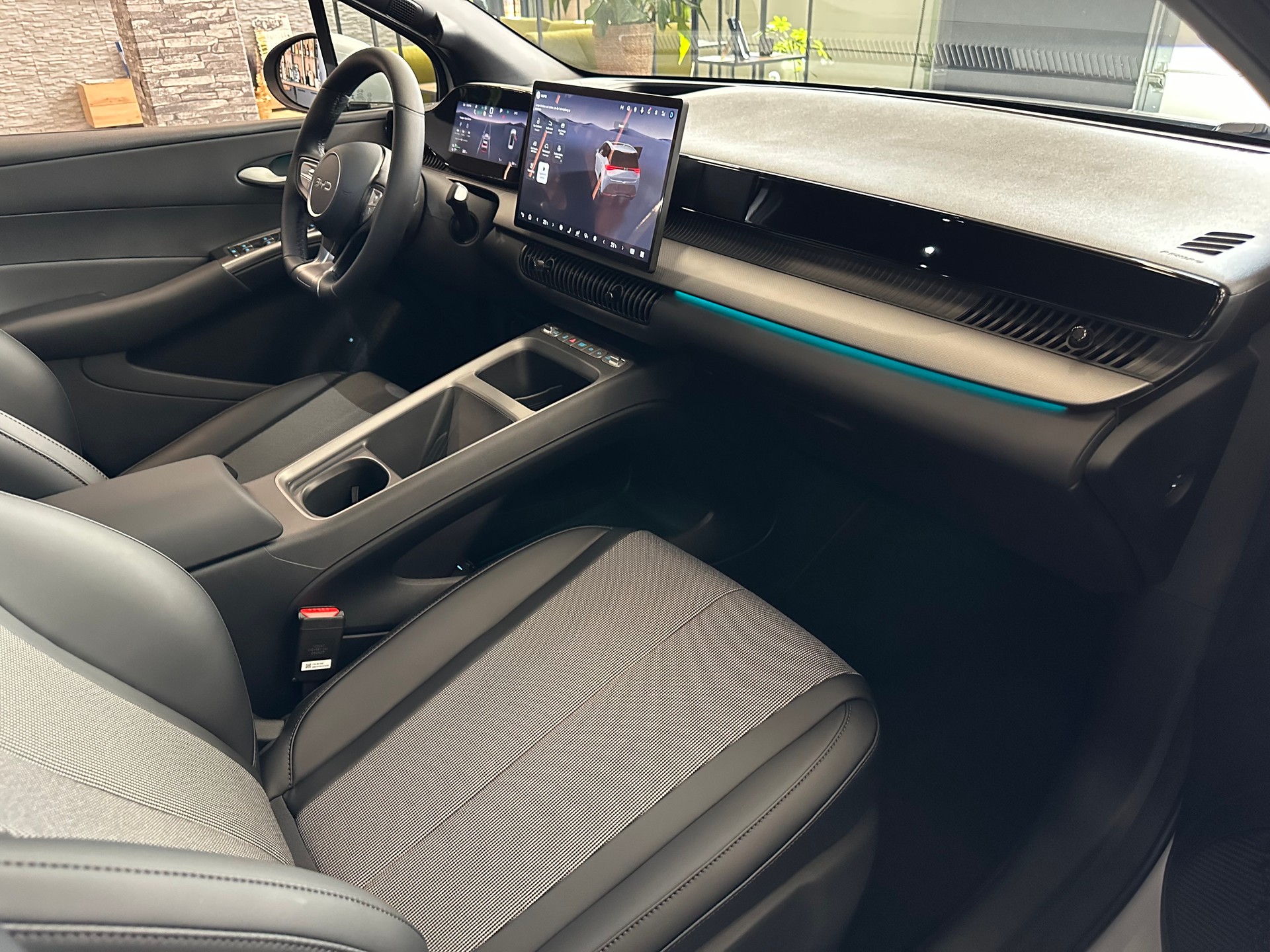 BYD Dolphin G DM-i Comfort-image-21